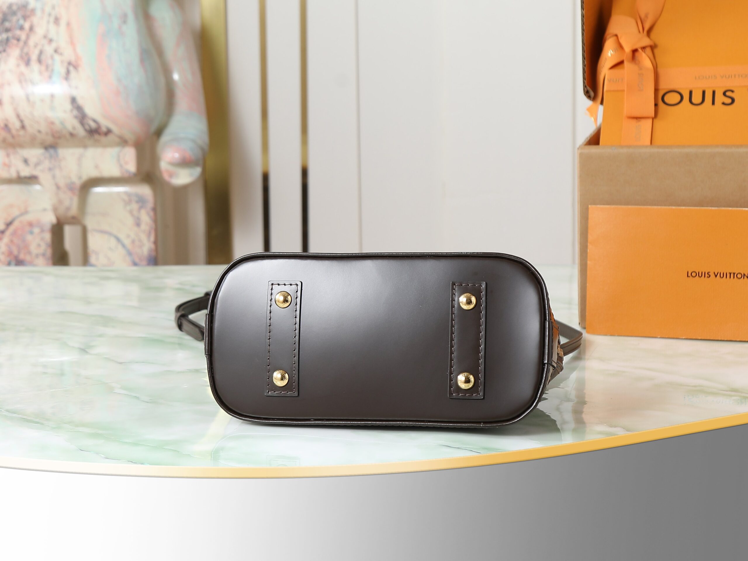 Louis Vuitton Alma BB Monogram Canvas Crossbody Bag - Image 4