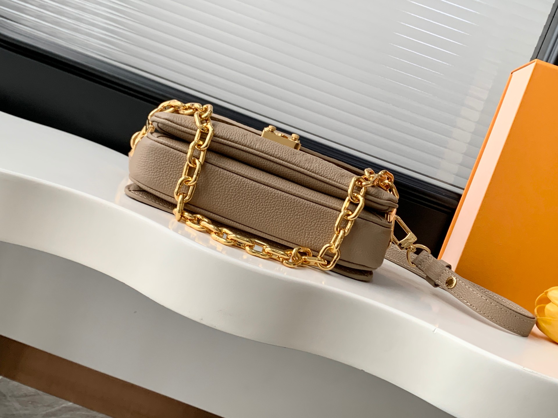 Pochette Metis East West Shoulder Bag in Monogram Empreinte Leather - Image 4