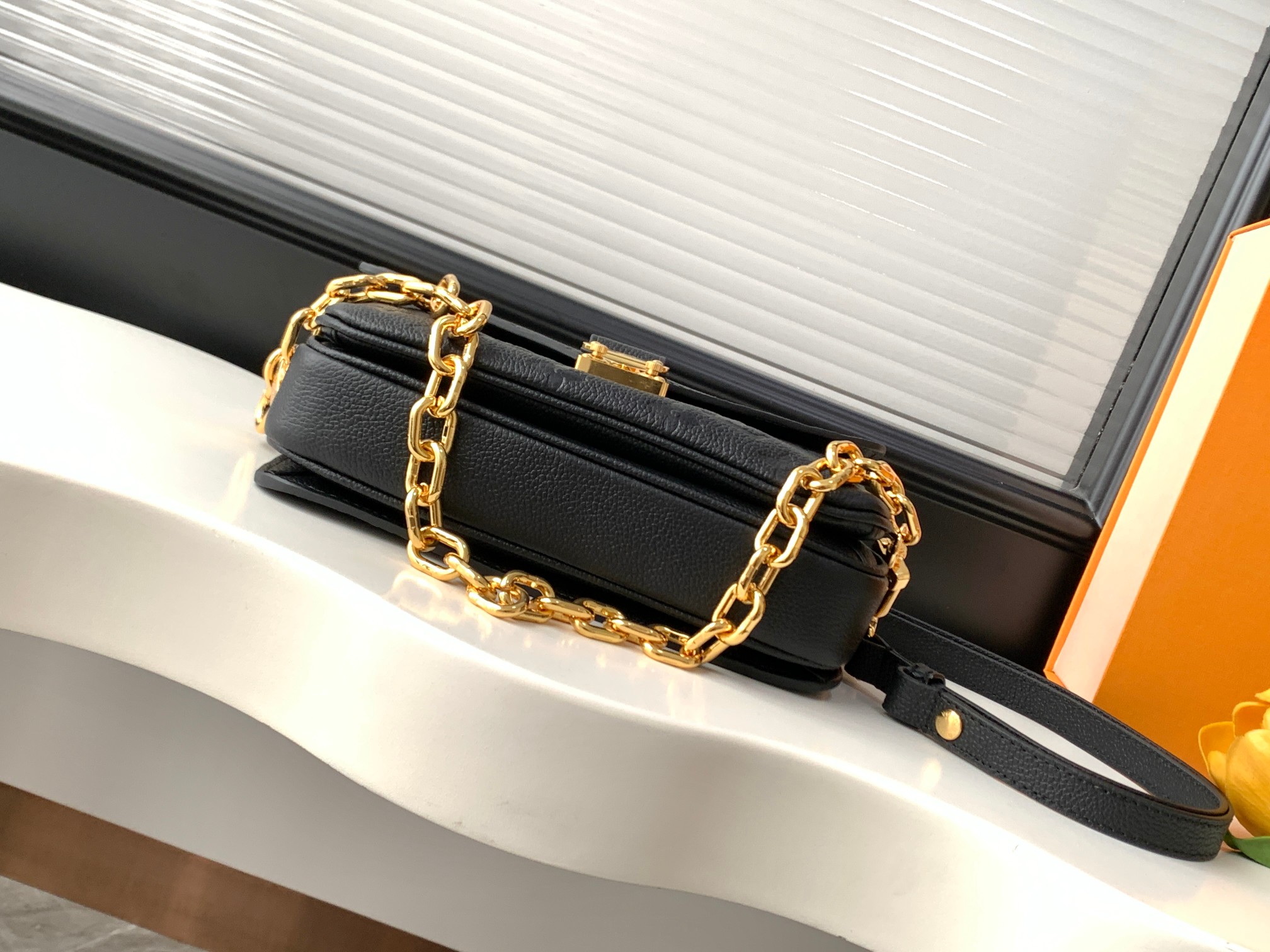 Louis Vuitton Pochette Métis East West Handbag - Image 4