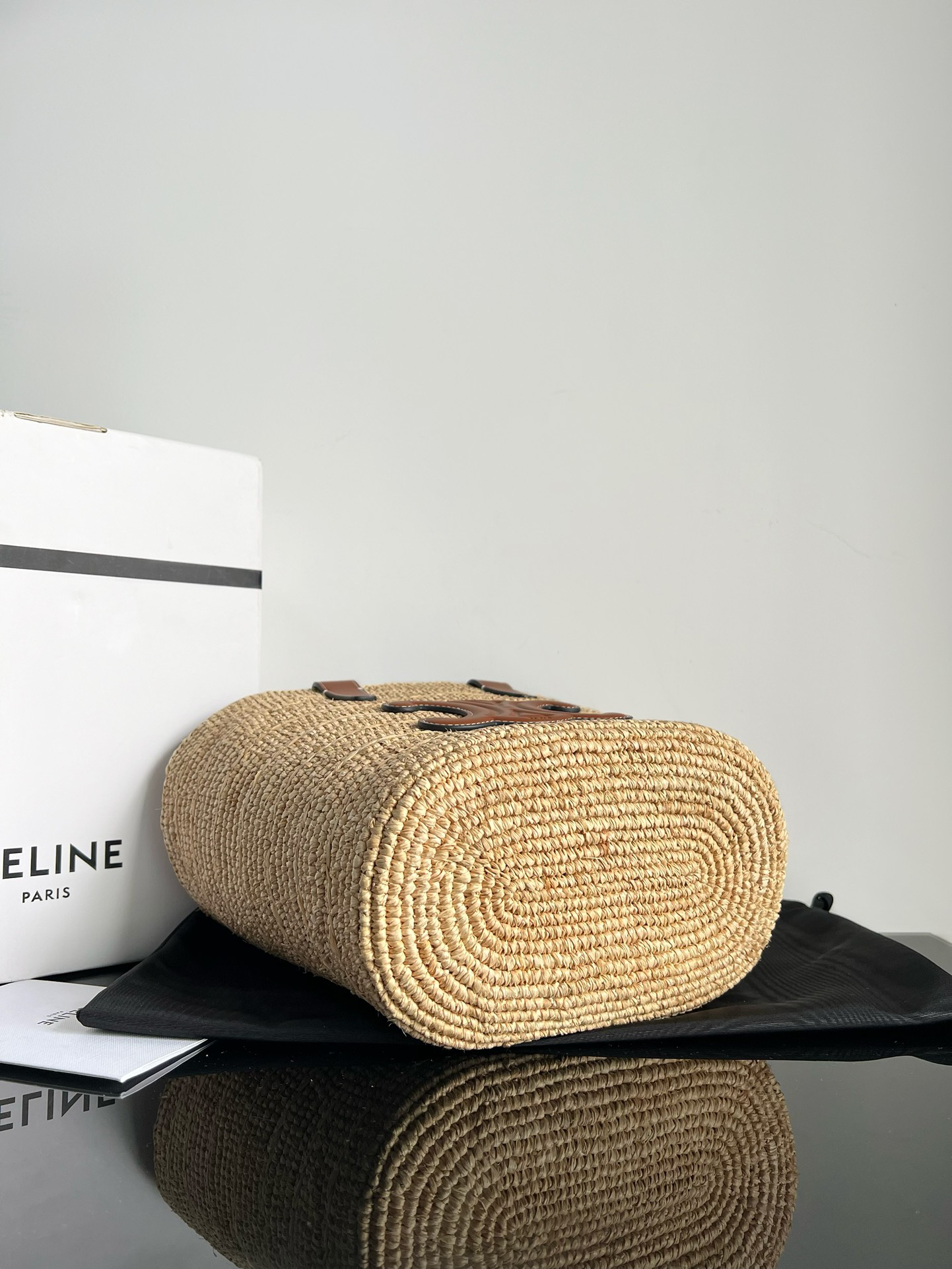 Celine CUIR TRIOME Woven Straw Handbag - Image 4