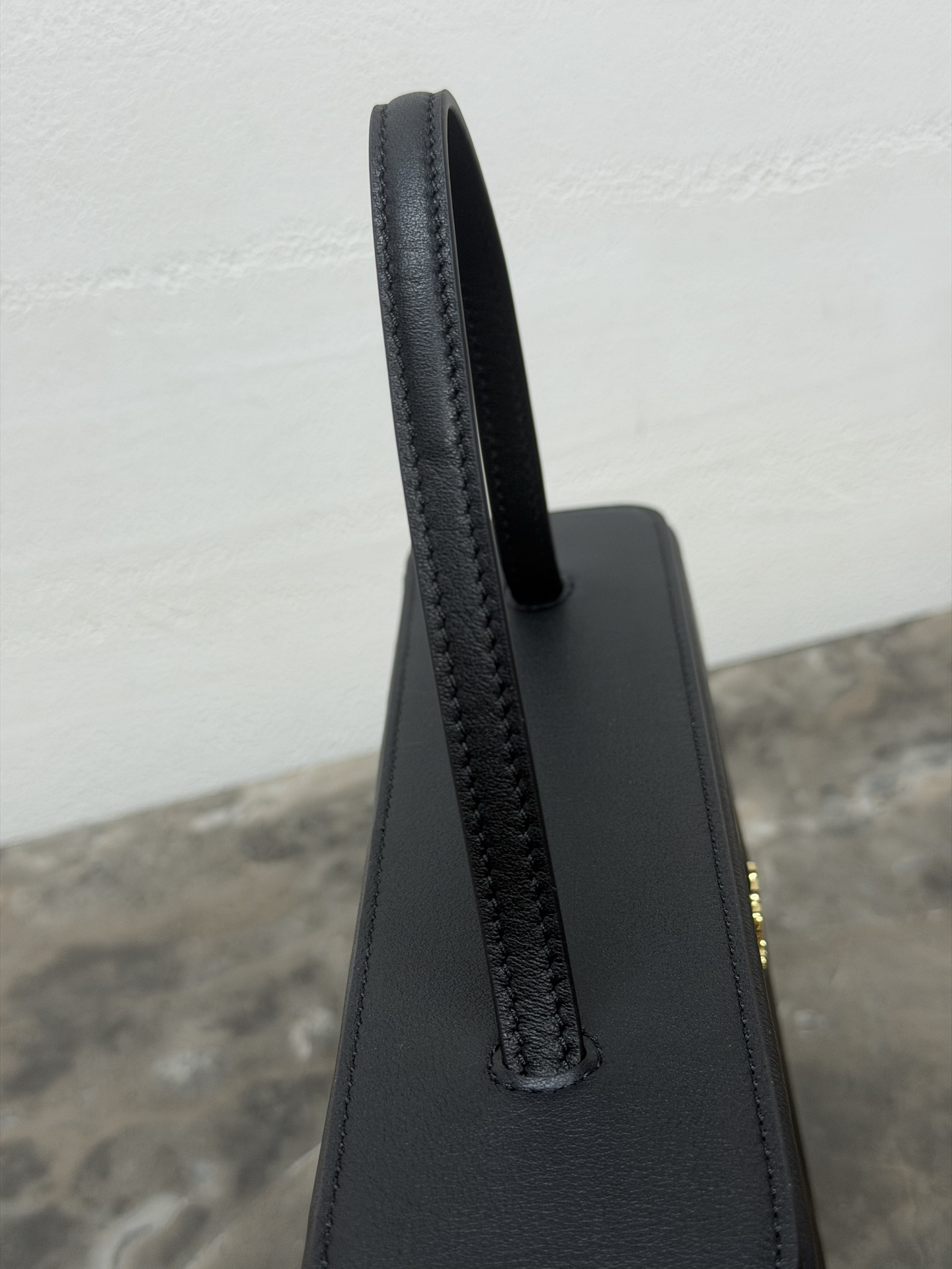 Rectangle Handbag with Full-Steel Hardware - Image 4