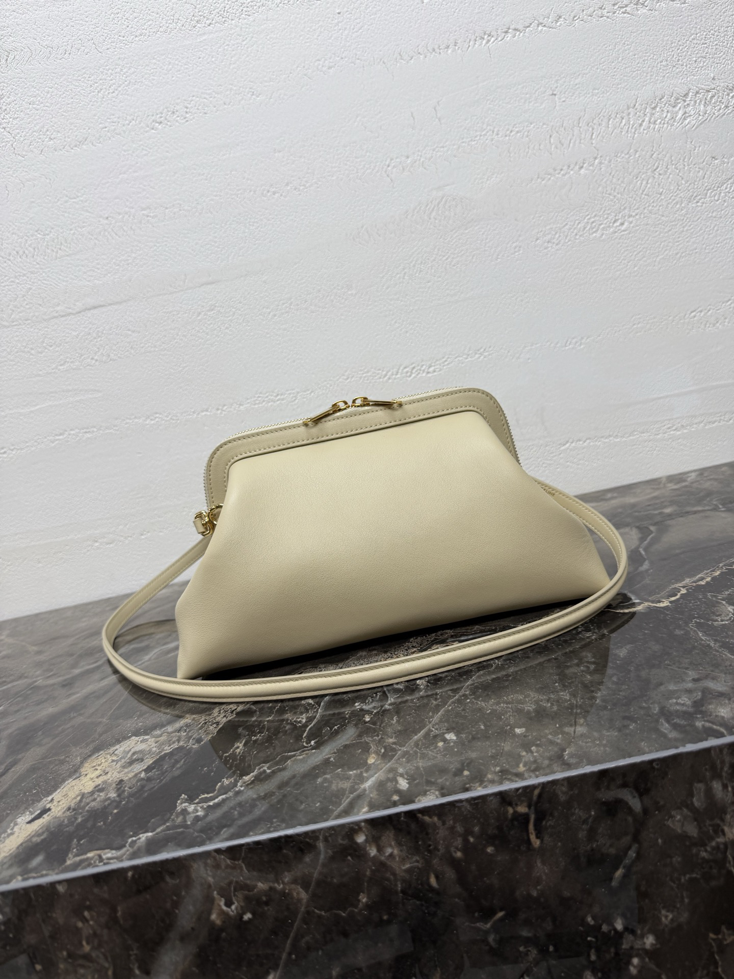 DOCTOR Small Leather Shoulder Bag - Image 4