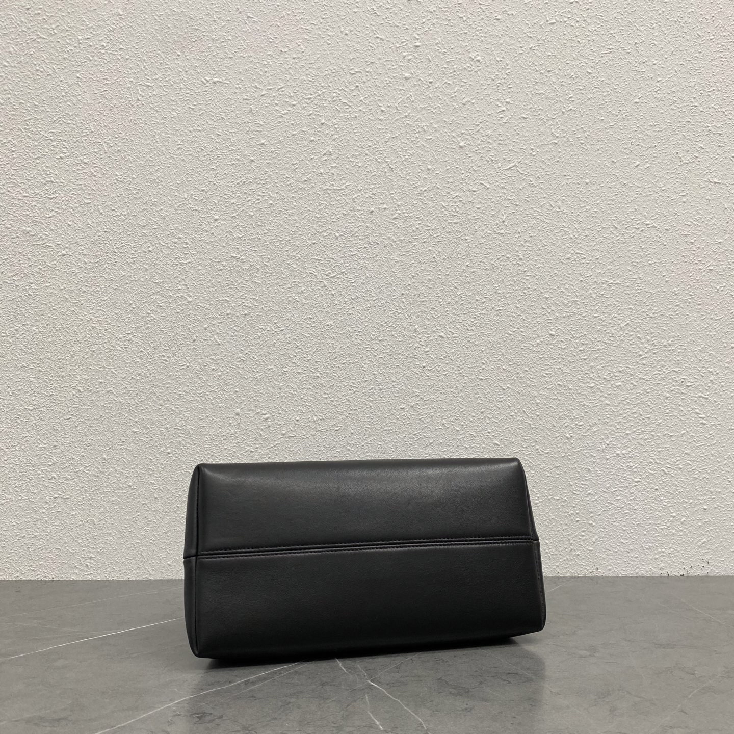 Ce Doctor Small Leather Crossbody Bag - Image 4
