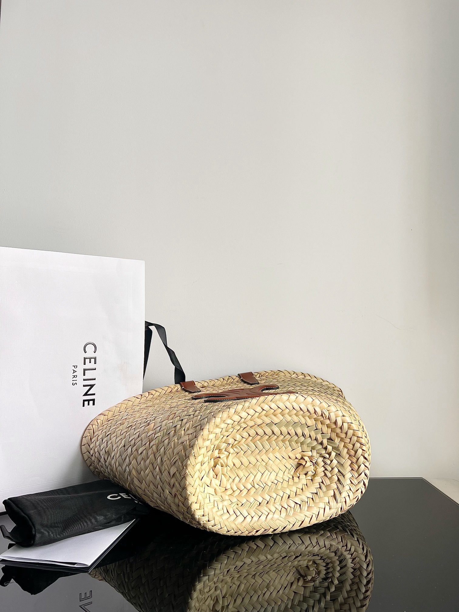 Celine Classic Palm Leaf and Cowhide Basket Tote Bag - Image 4