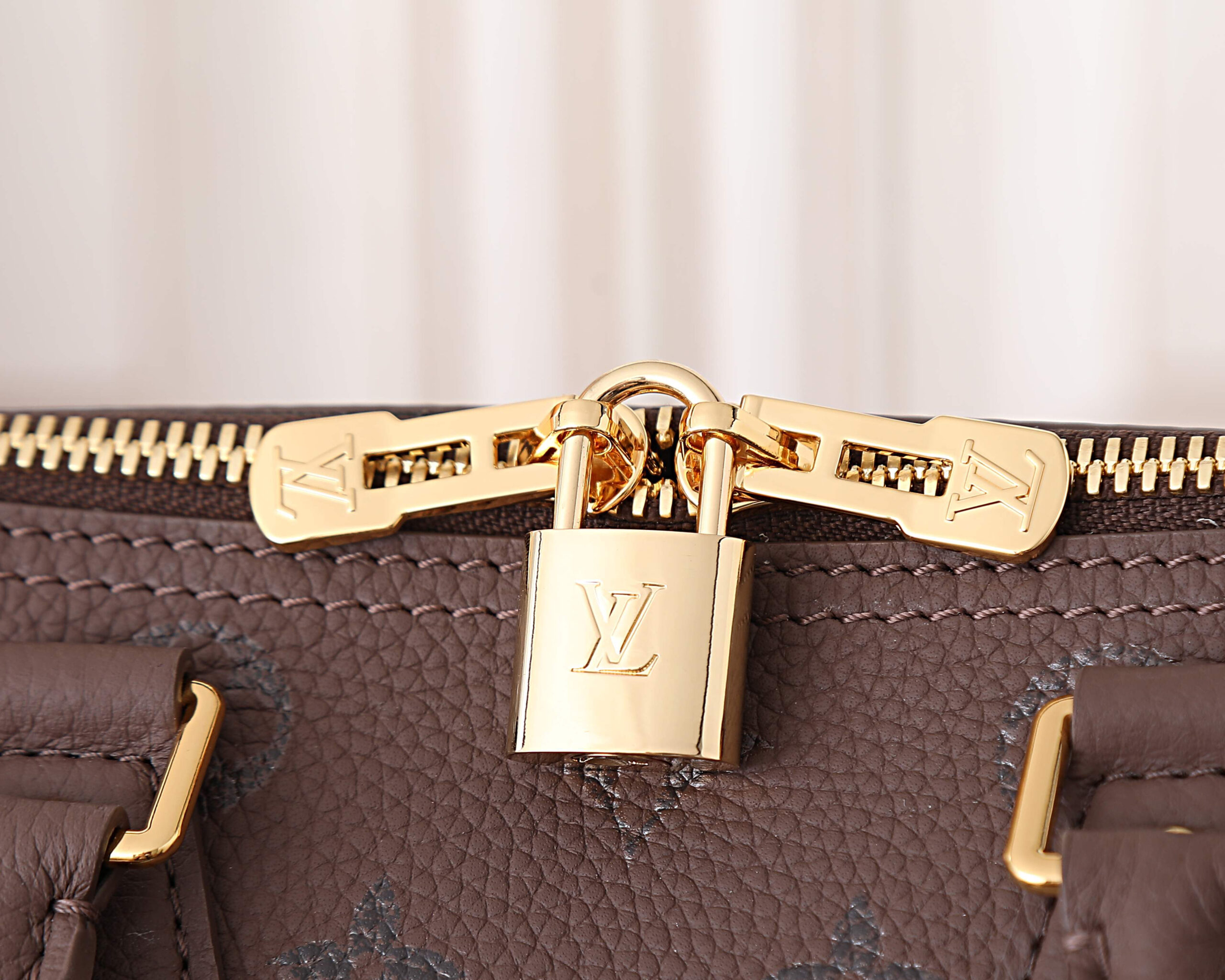 Louis Vuitton Speedy Bandoulière 25 Monogram Handbag - Image 4