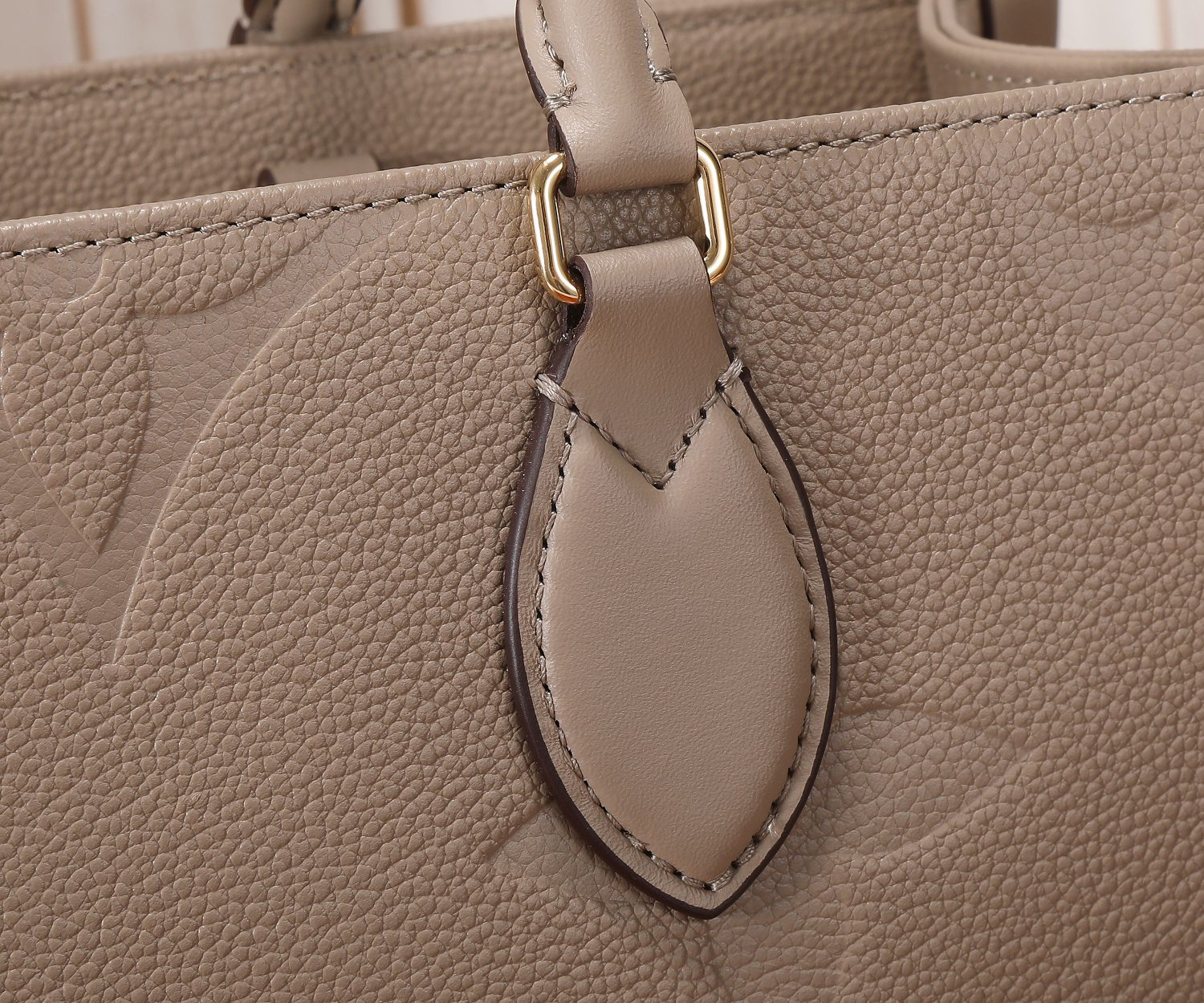 Louis Vuitton OnTheGo Medium Monogram Tote Bag - Image 4