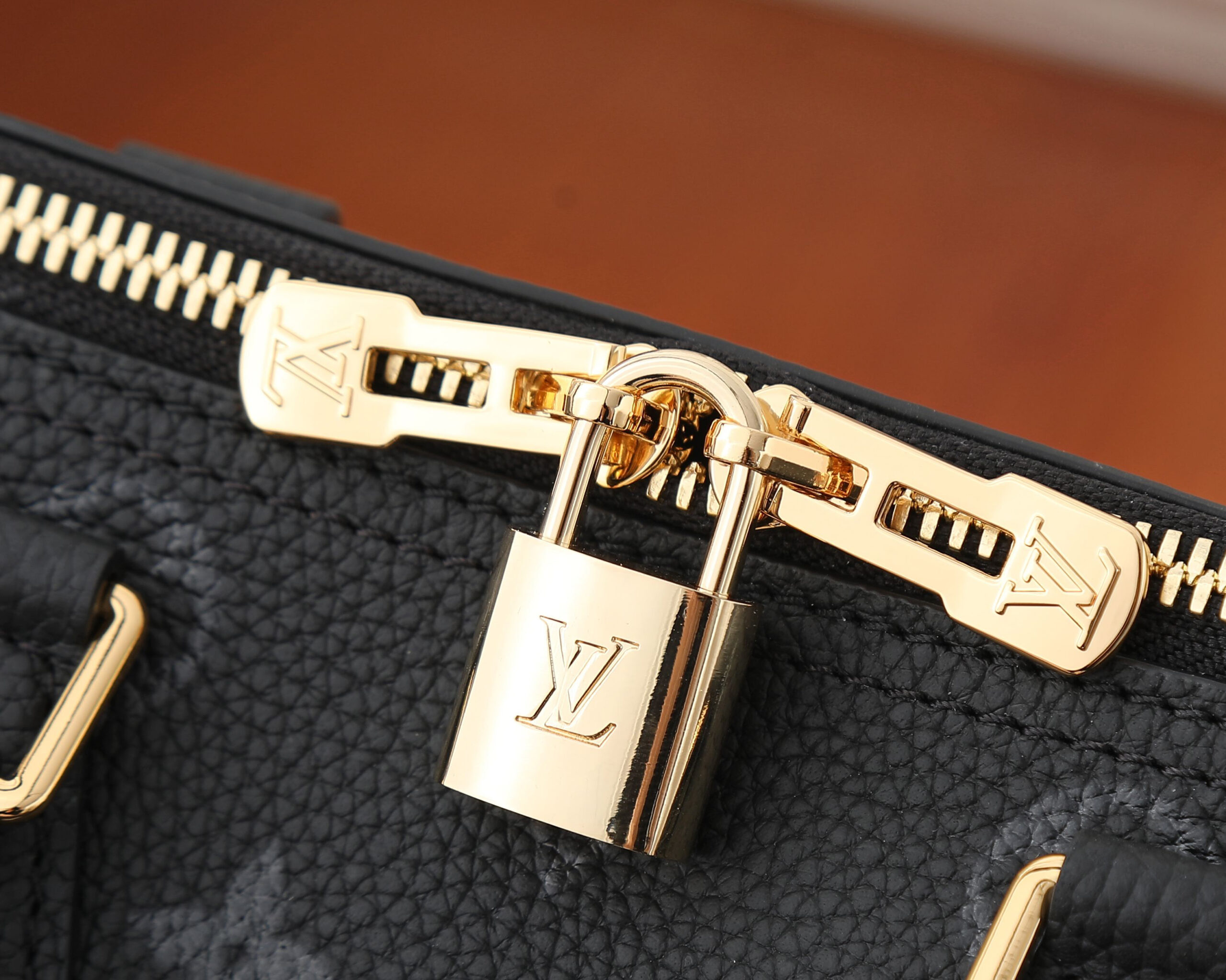 Louis Vuitton Speedy Bandoulière 25 Handbag - Image 4