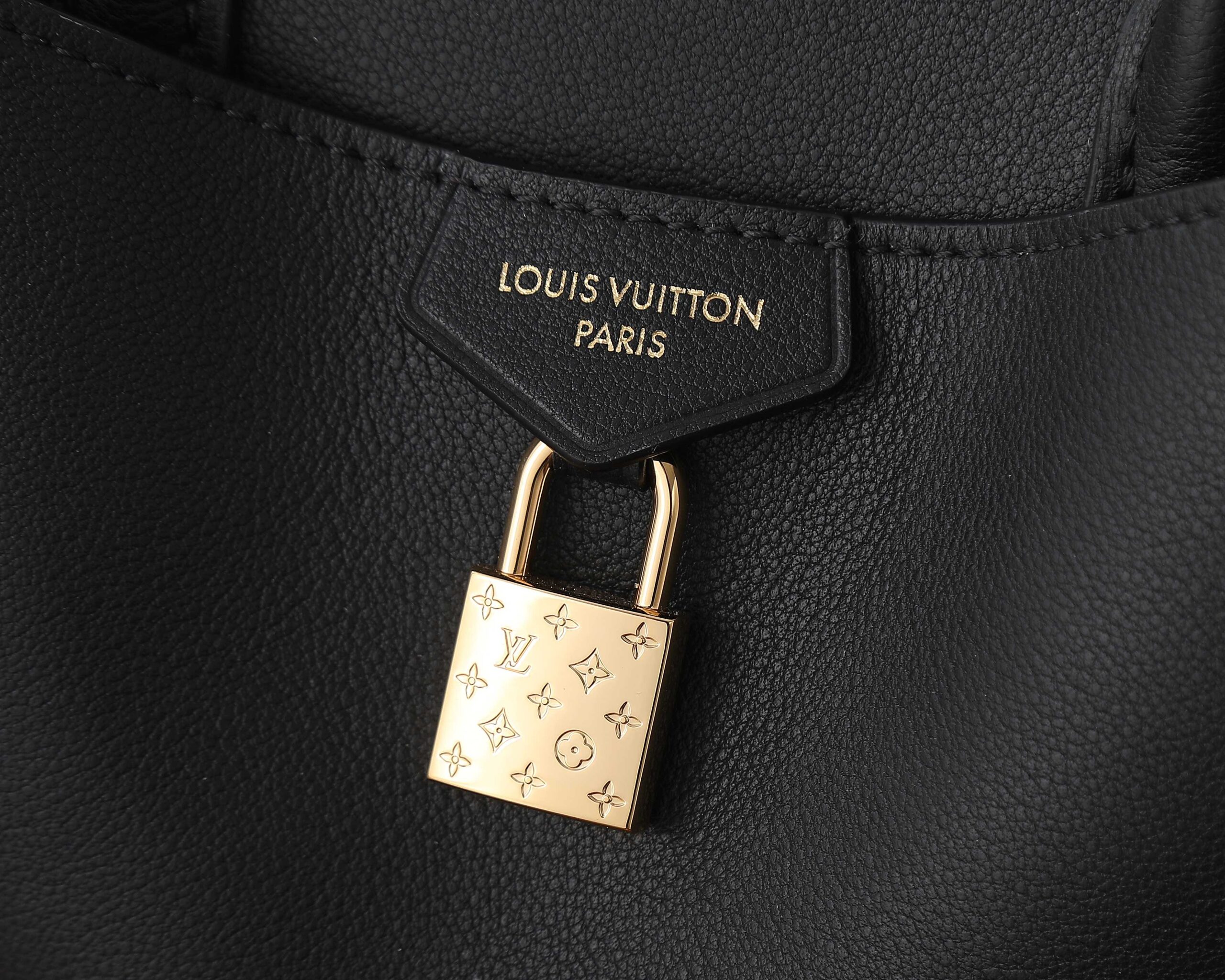 Louis Vuitton Vendôme PM Handbag - Image 4