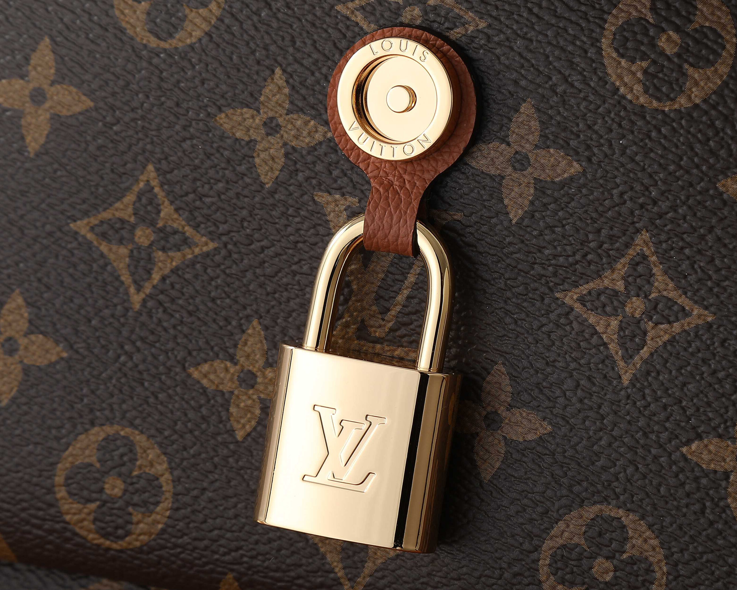 Louis Vuitton Monogram BB Handbag M27065 - Image 4