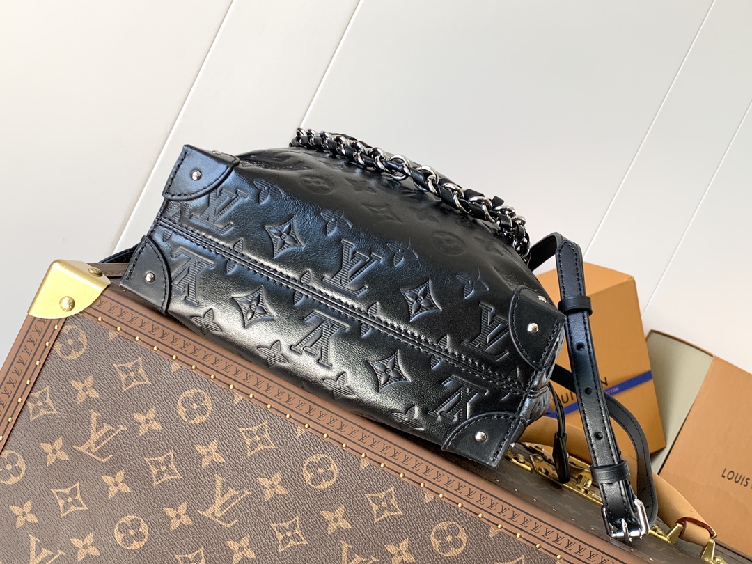 Louis Vuitton Noé Monogram Bucket Bag - Image 4