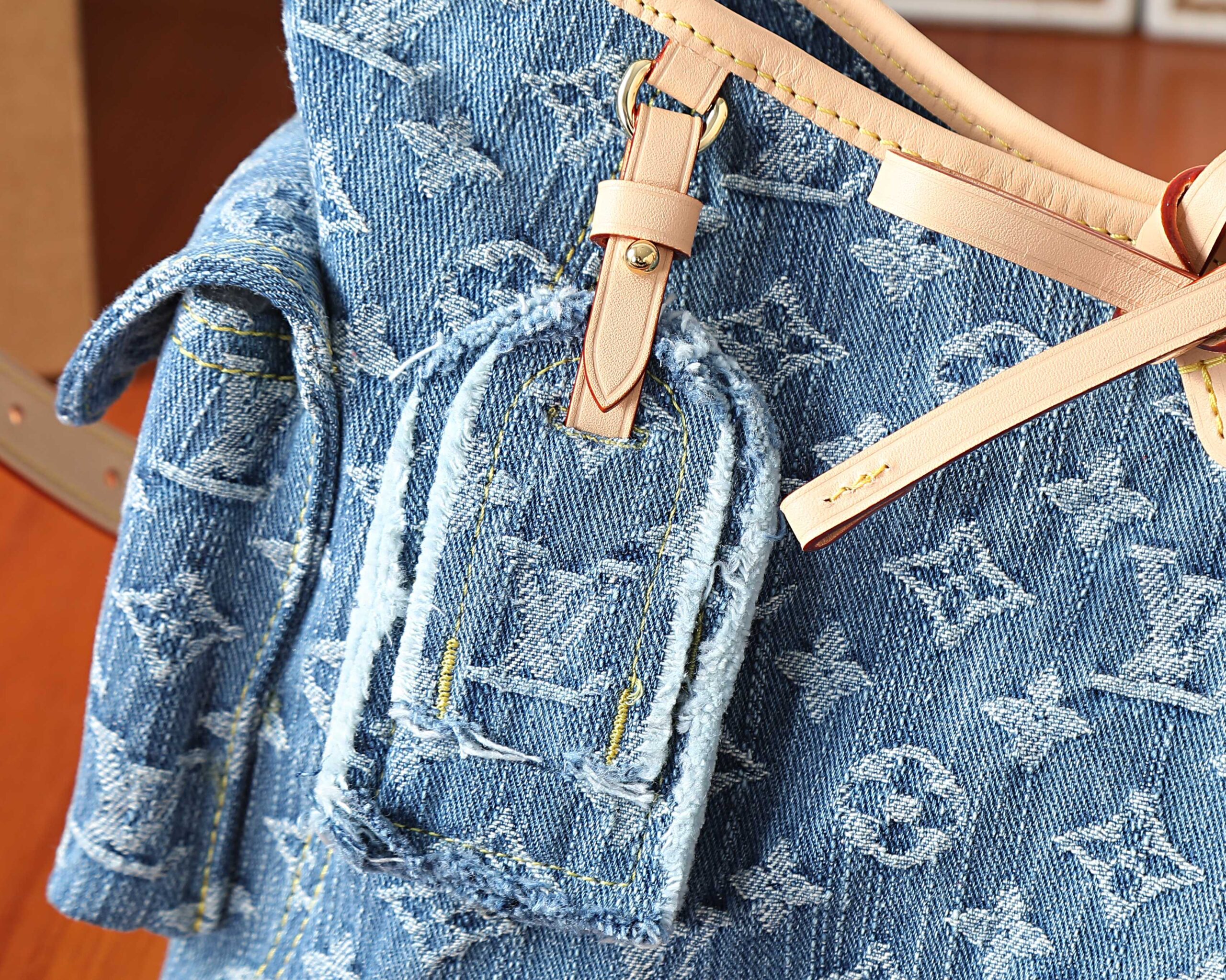 CarryAll Cargo PM Denim Rendez-Vous Bag - Image 4
