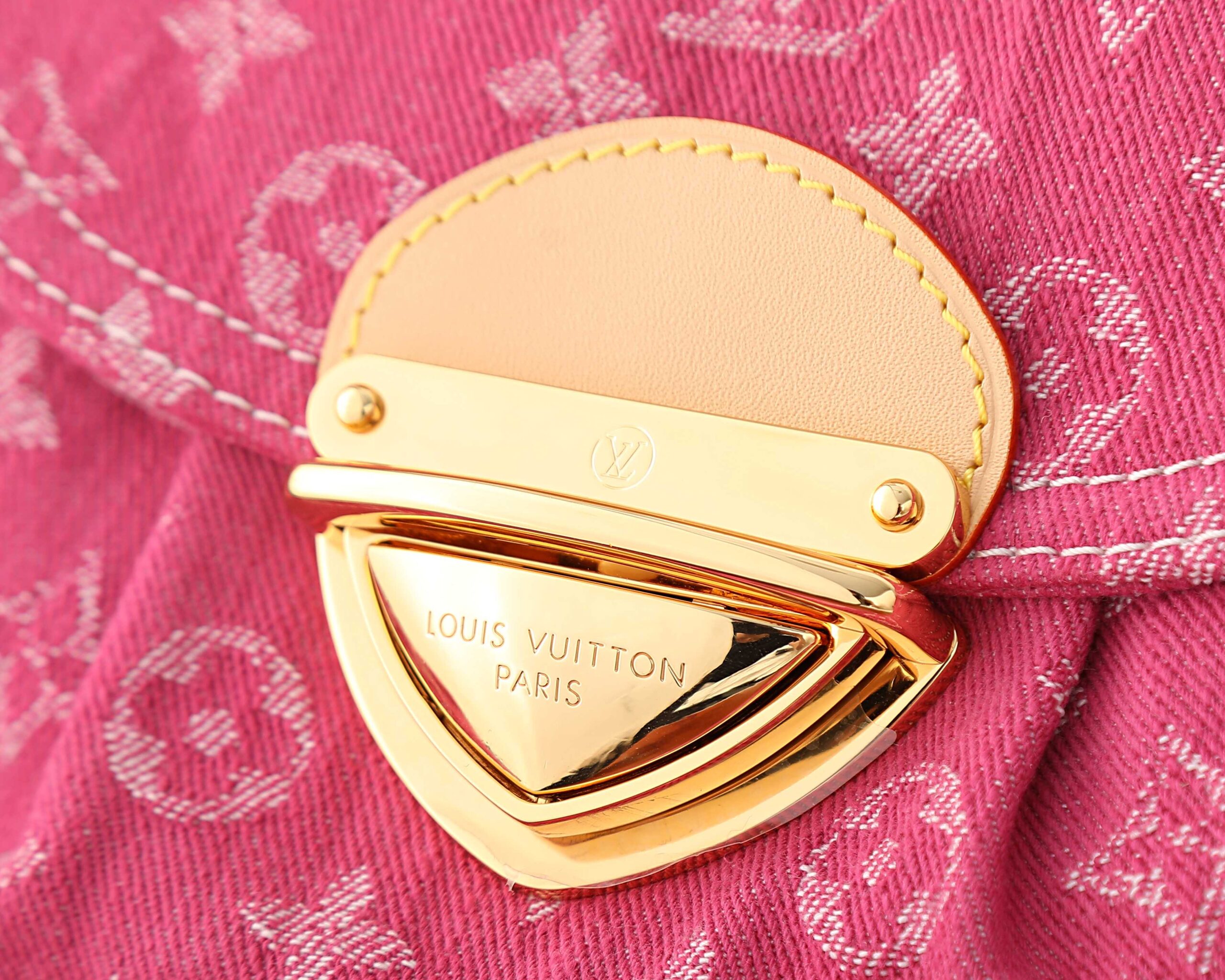 Louis Vuitton Rendez-Vous Sunset Denim Handbag - Image 4