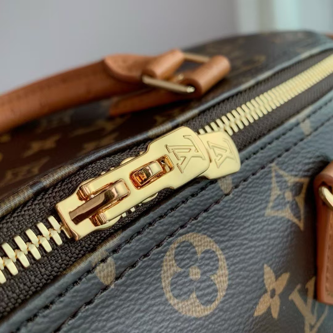 Louis Vuitton Speedy Soft 30 Dark Handbag - Image 4