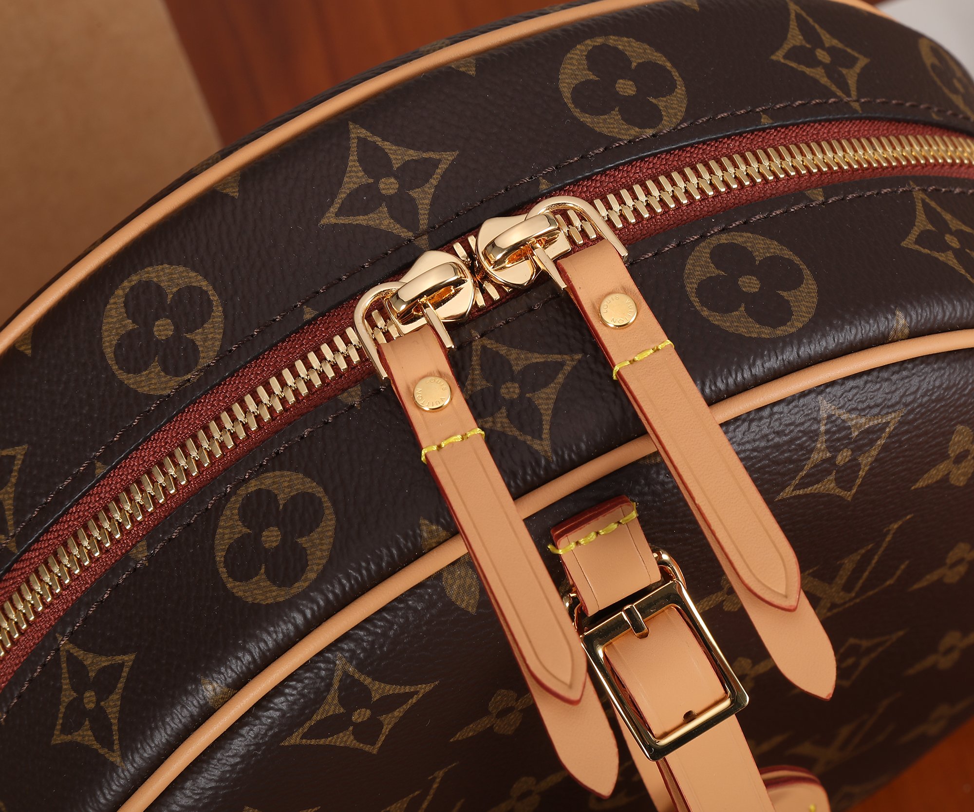 Louis Vuitton Boite Chapeau Souple Monogram Shoulder Bag M45647 - Image 4
