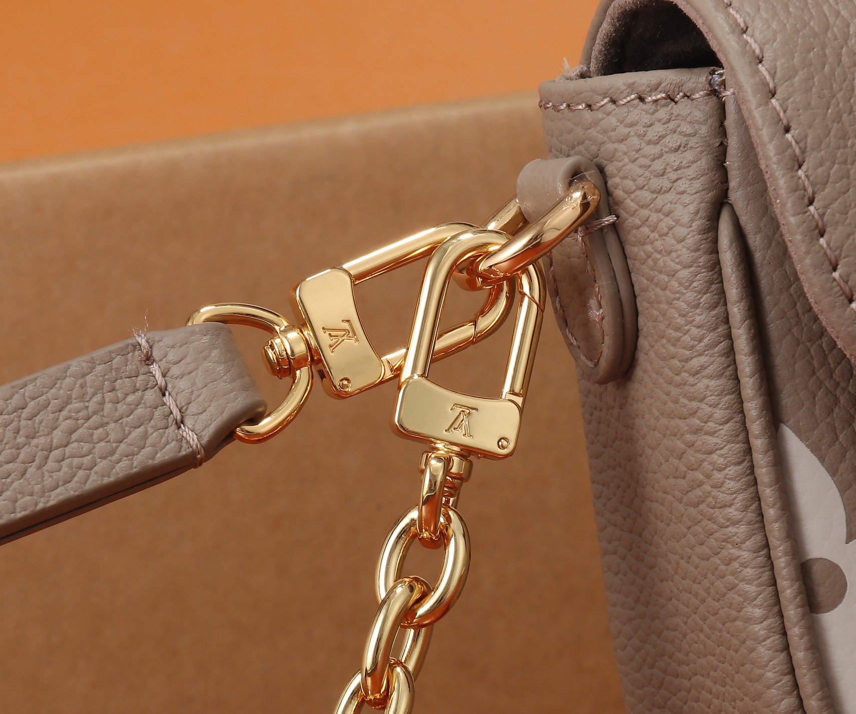 Louis Vuitton Wallet on Chain Ivy in Monogram Empreinte Leather - Image 4
