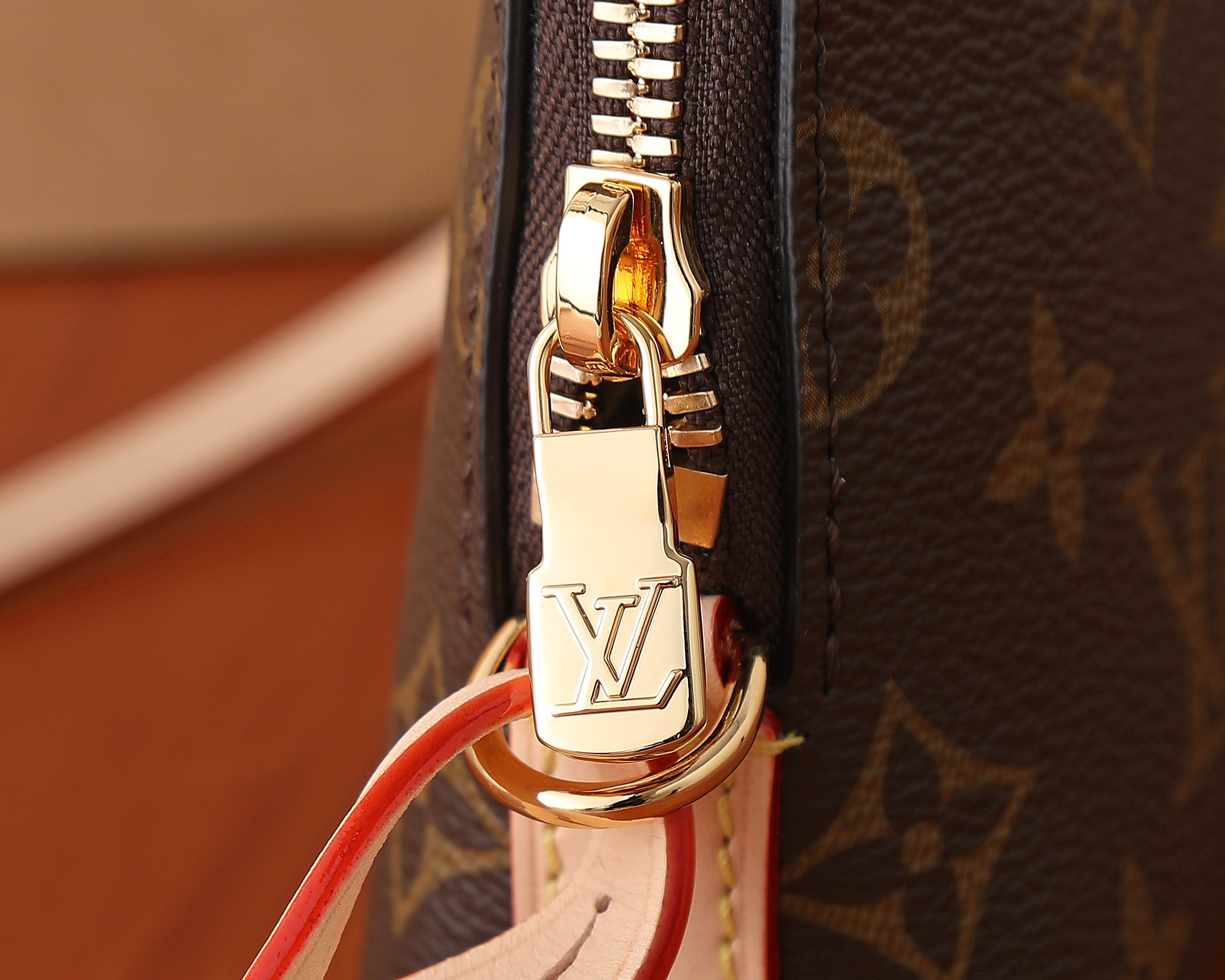 Tag Me Small Pouch - Image 4