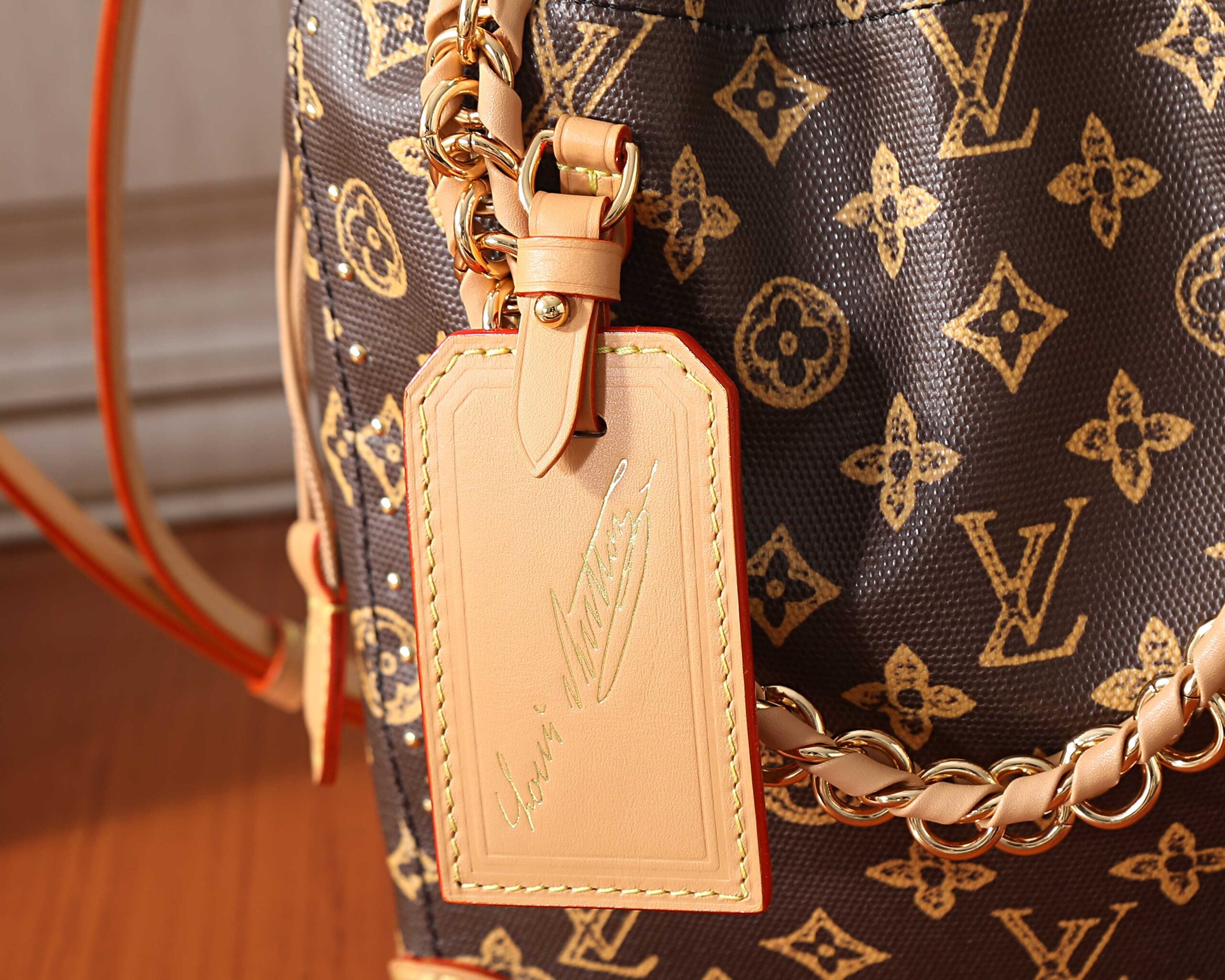 Louis Vuitton Noe Trunk Monogram Origine Shoulder Bag - Image 4