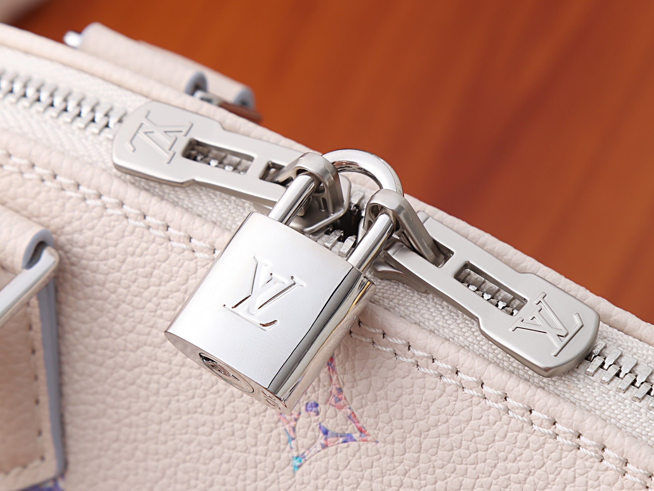 Louis Vuitton Alma BB Monogram Empreinte Handbag - Image 4
