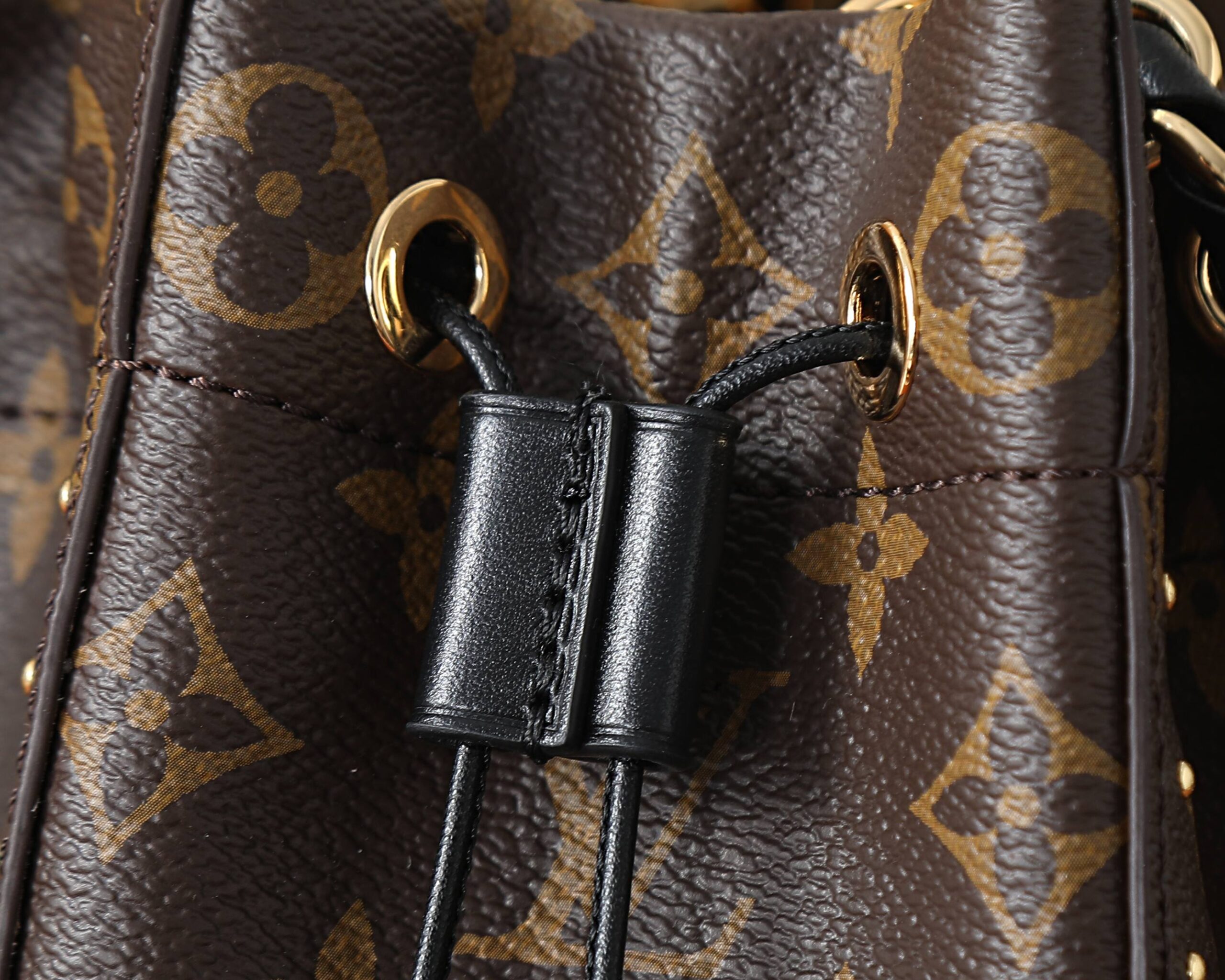 Noé Trunk Monogram Bucket Bag - Image 4