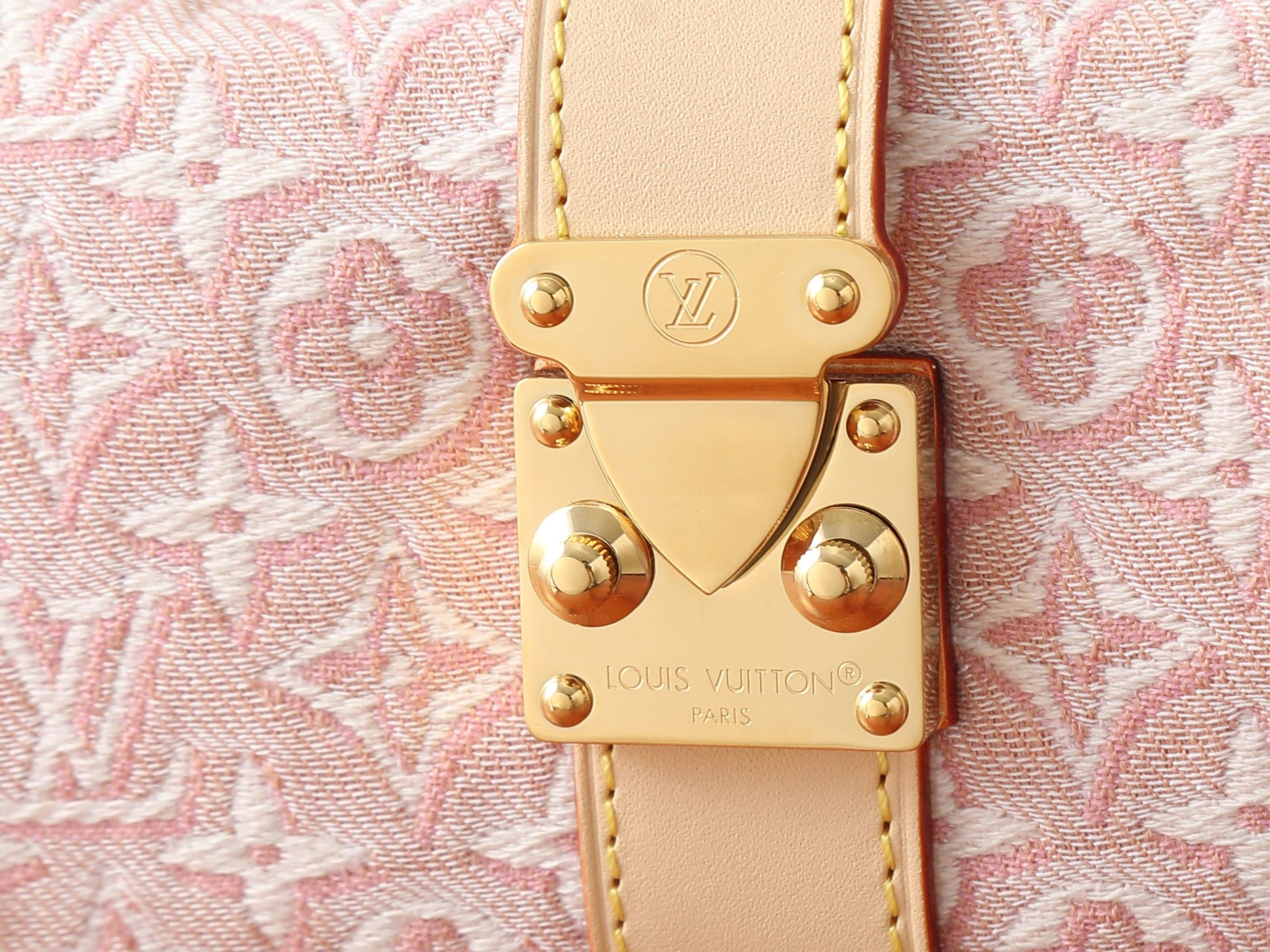 Louis Vuitton Pochette Mia Handbag - Image 4