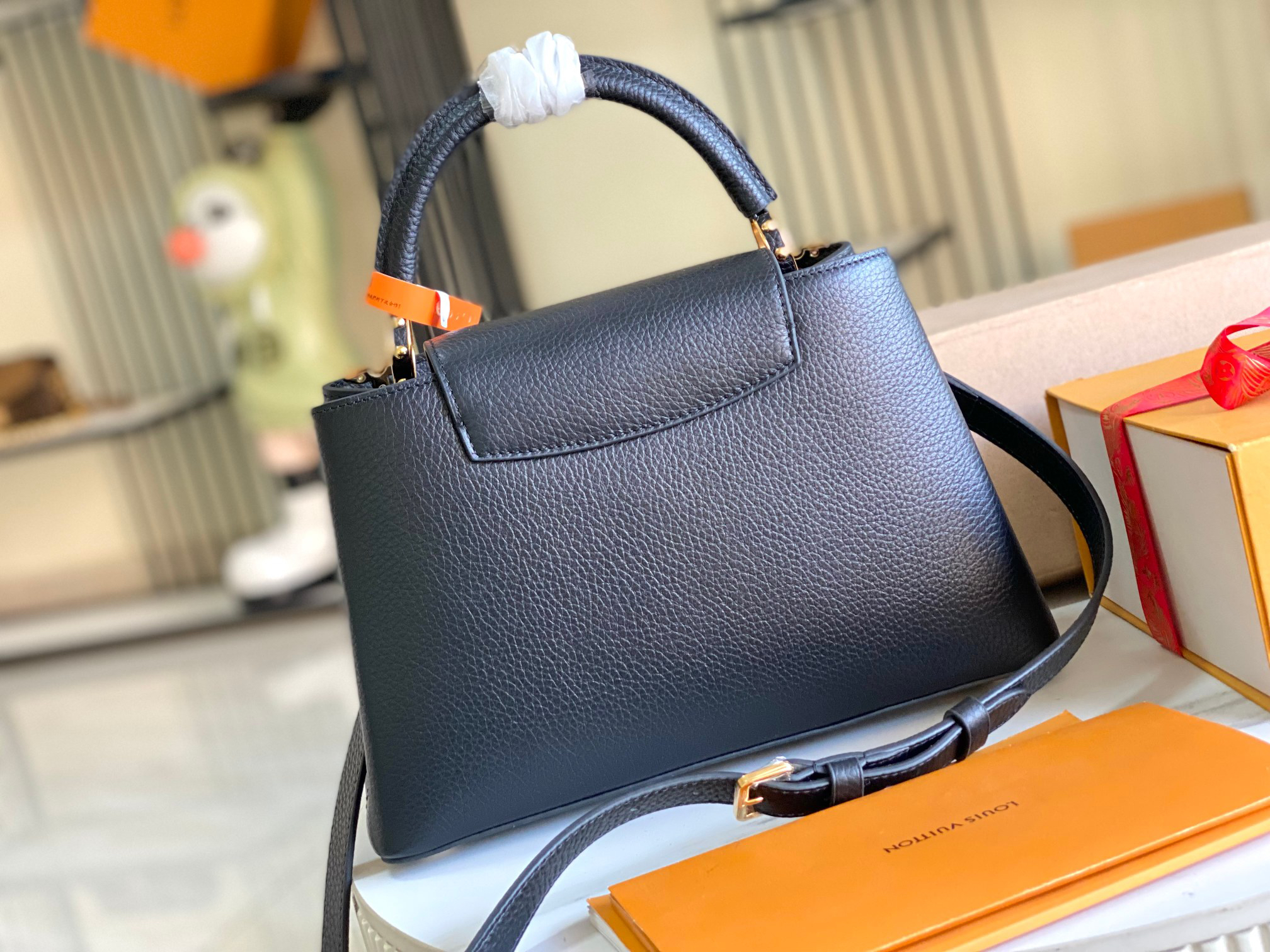 Louis Vuitton Capucines Flower Crown Medium Handbag - Image 4
