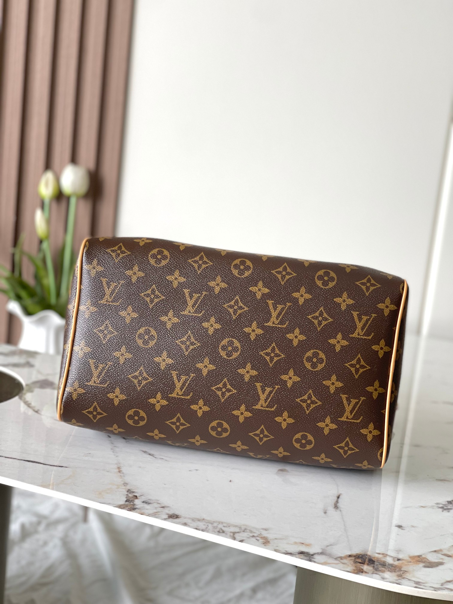Louis Vuitton Speedy Soft 30 Handbag - Image 4