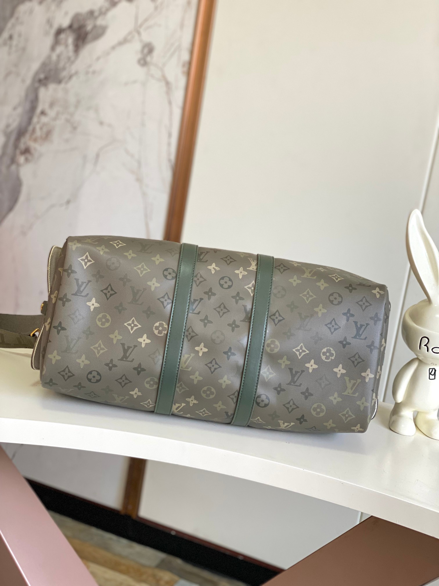 Louis Vuitton Keepall Bandoulière 45 Travel Bag in Green Monogram Surplus Canvas - Image 4