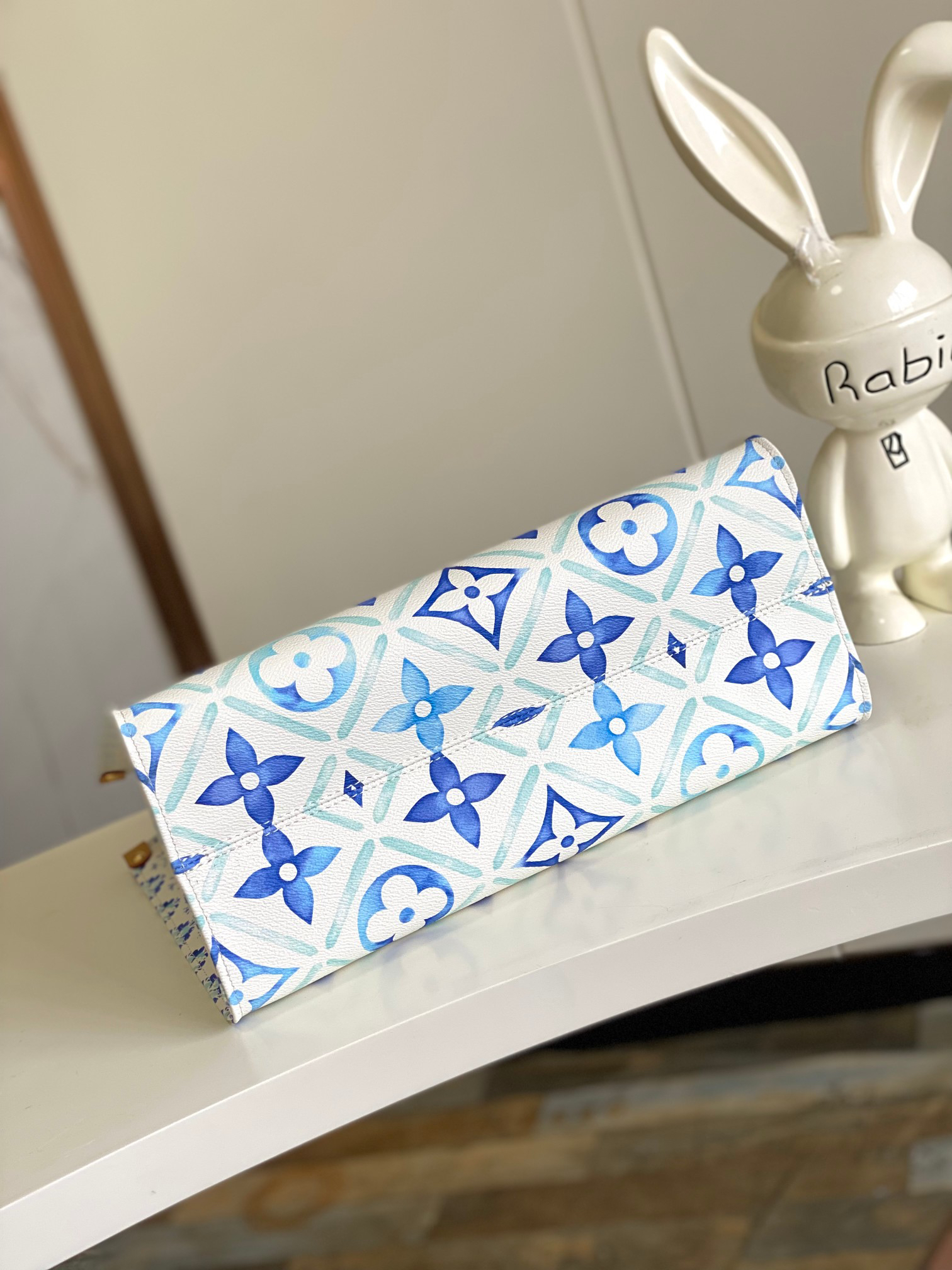 Louis Vuitton OnTheGo Medium Tote Bag in Blue Monogram Tiles Canvas - Image 4