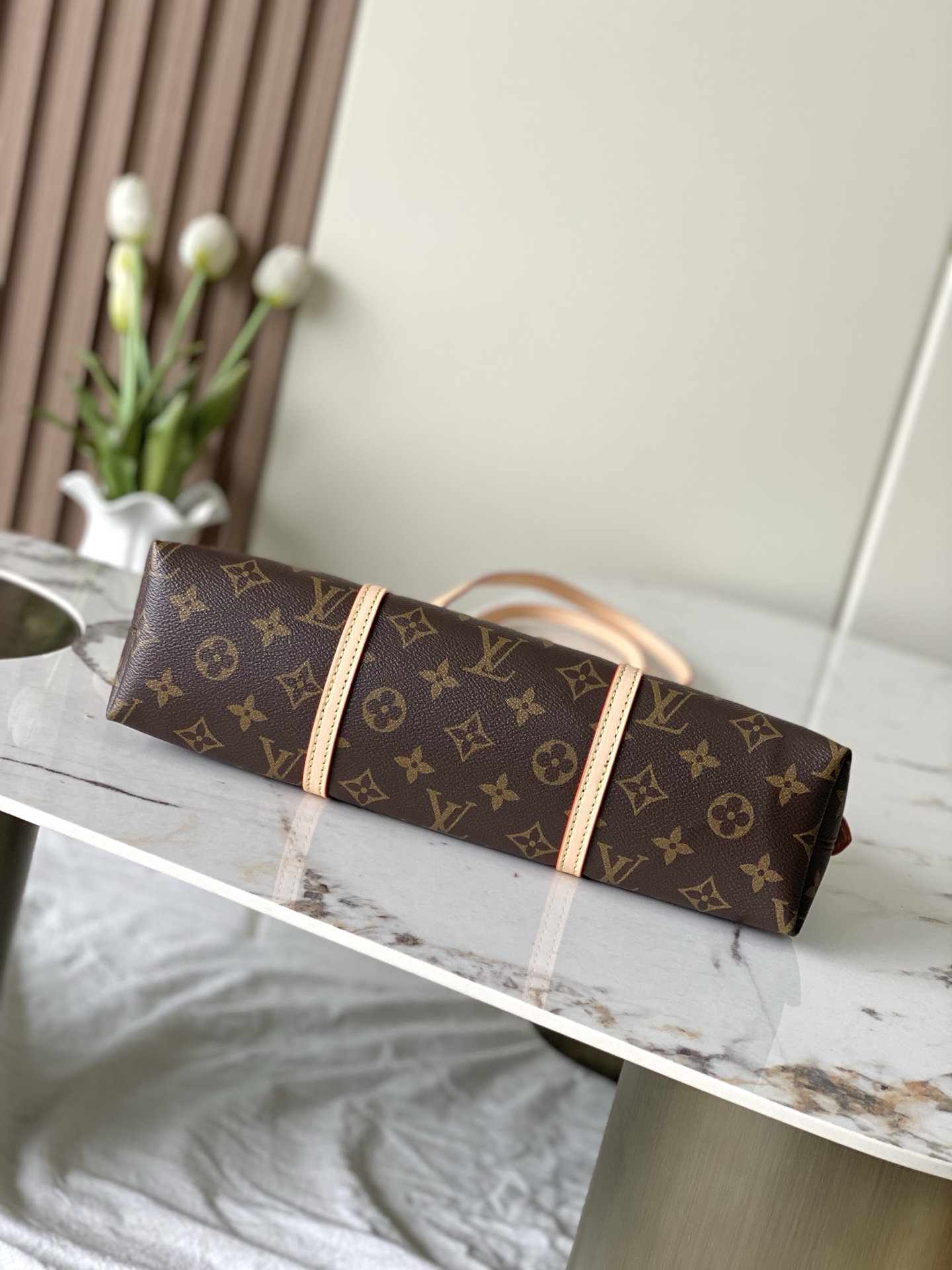 Squire Large Shoulder Bag in Monogram Canvas - Image 4