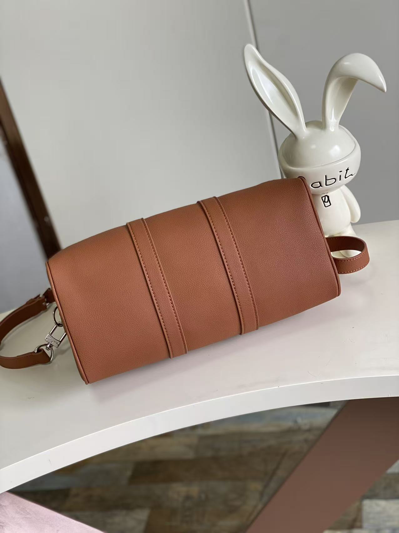 Louis Vuitton Keepall Bandoulière 35 Travel Bag - Image 4
