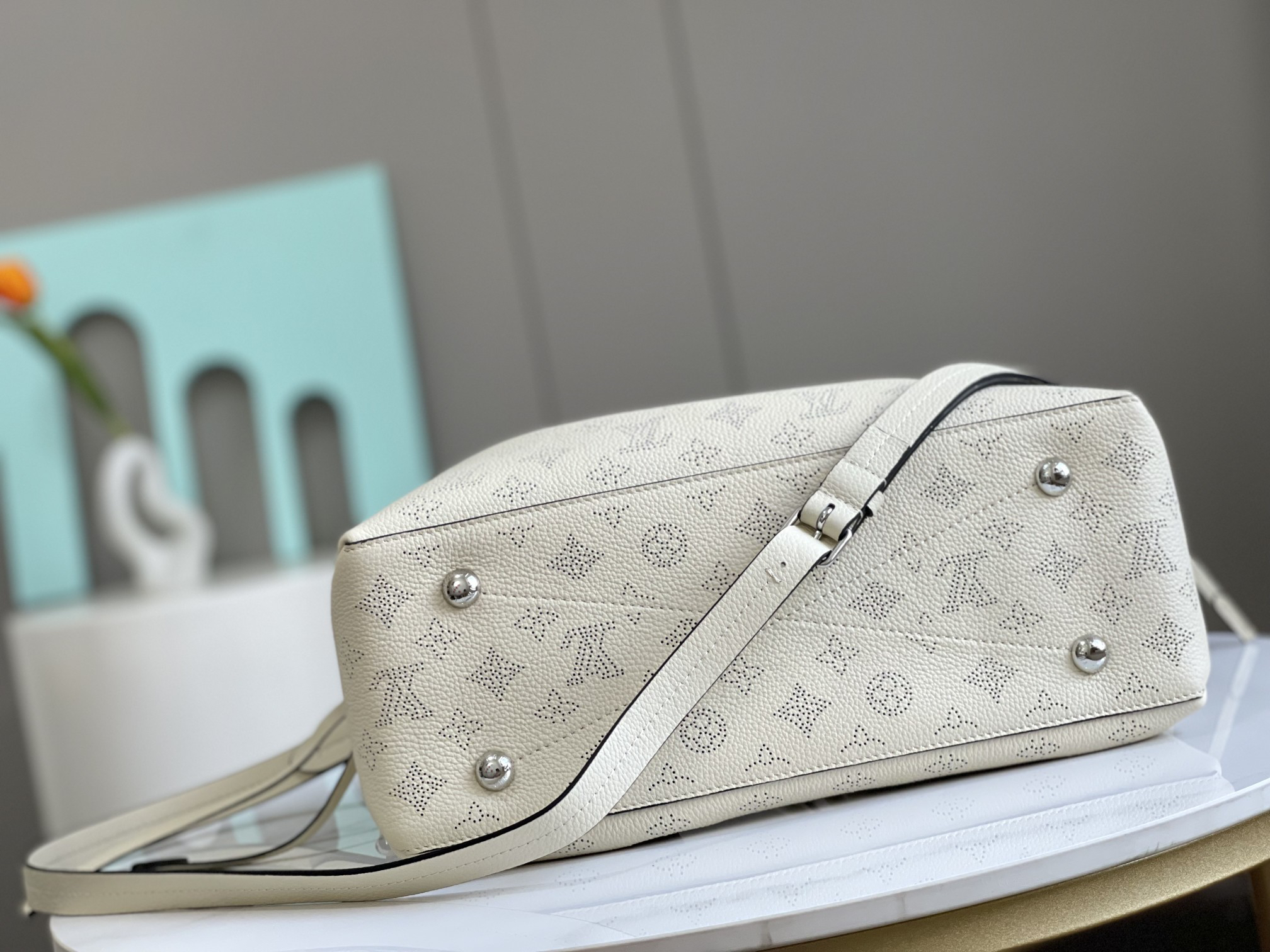 Bella Tote Bag - Image 4