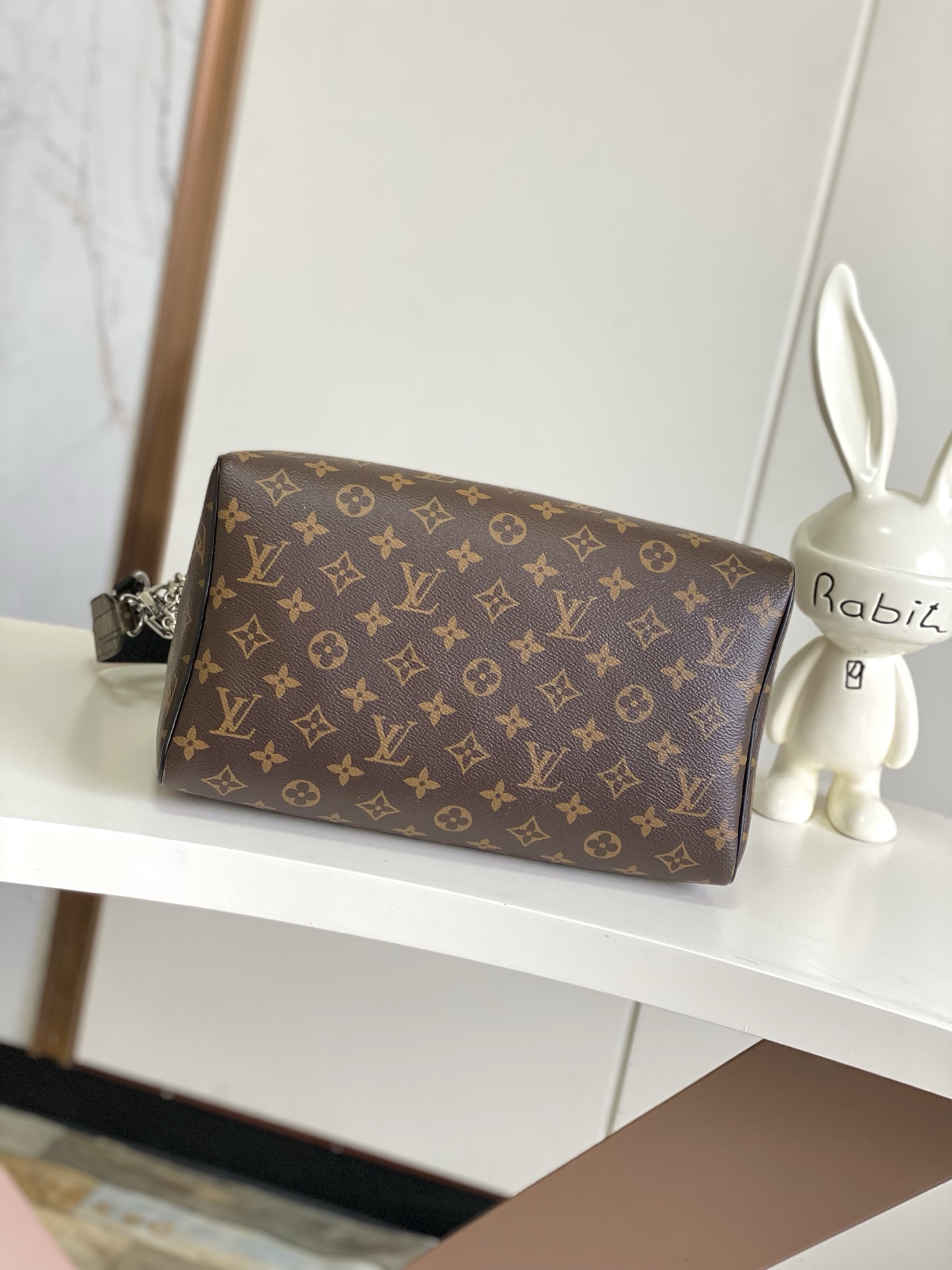 Louis Vuitton Speedy Soft 30 Dark Monogram Handbag - Image 4