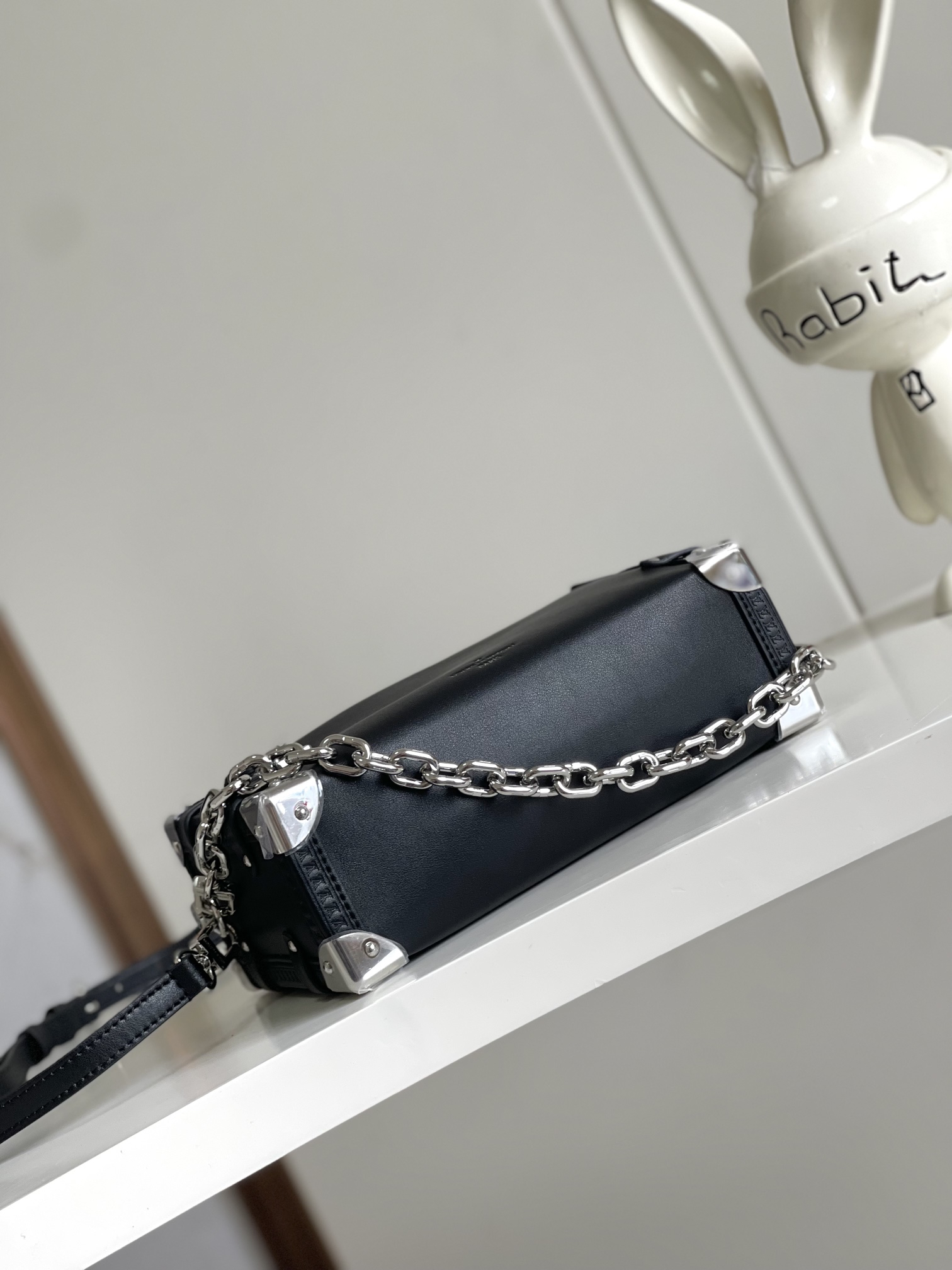 Side Trunk Medium Crossbody Bag - Image 4