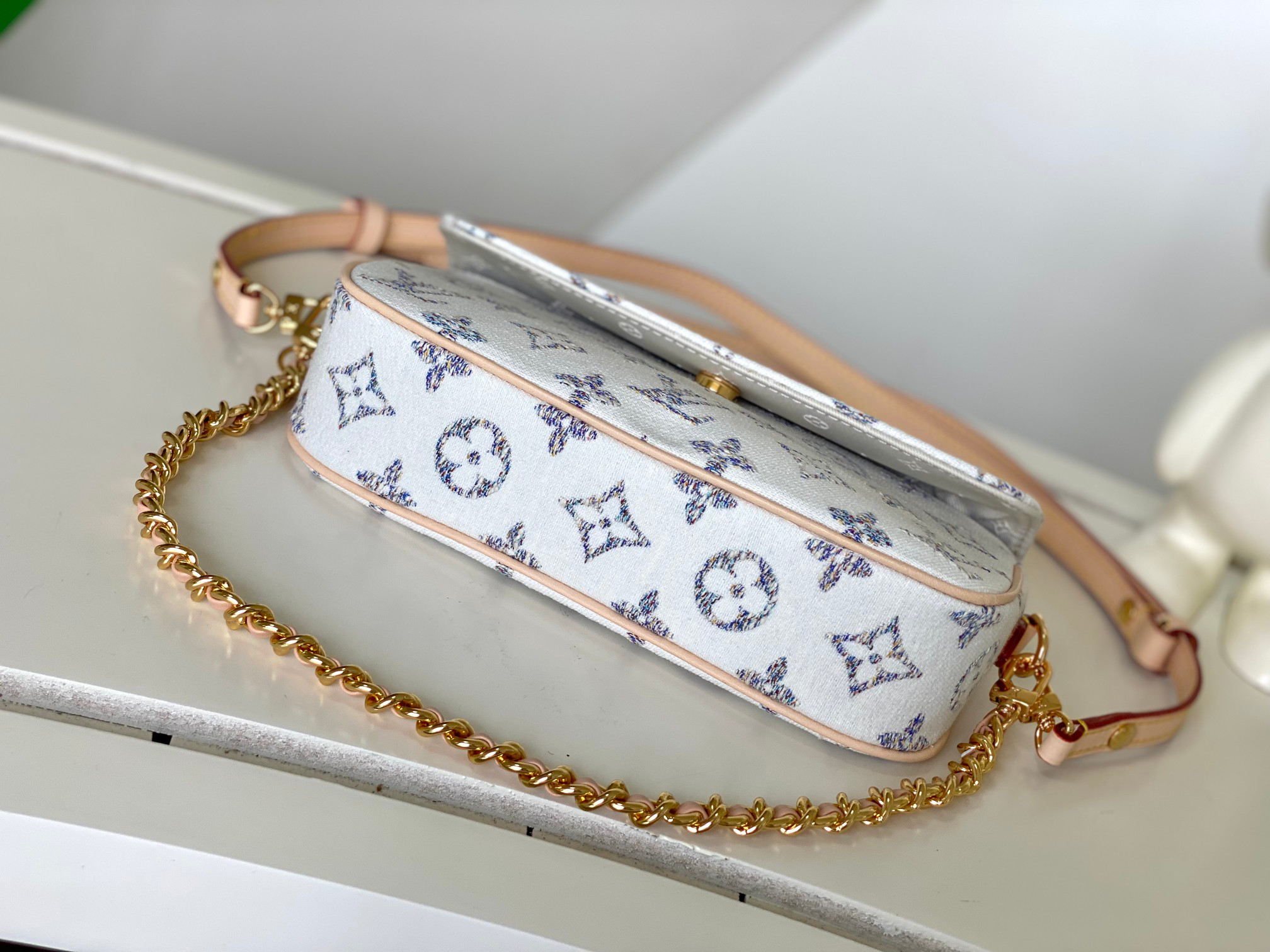 Louis Vuitton Wallet on Chain Ivy M83499 - Image 4