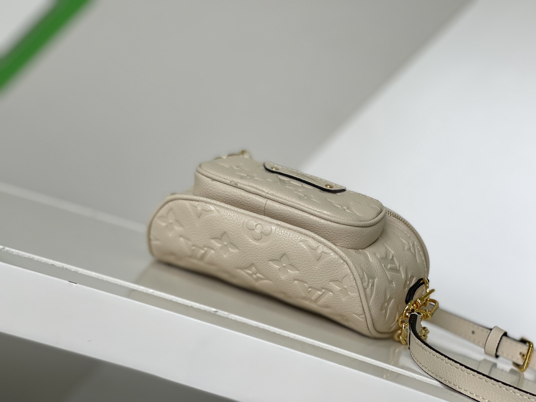 Louis Vuitton Mini Bumbag M85636 - Image 4