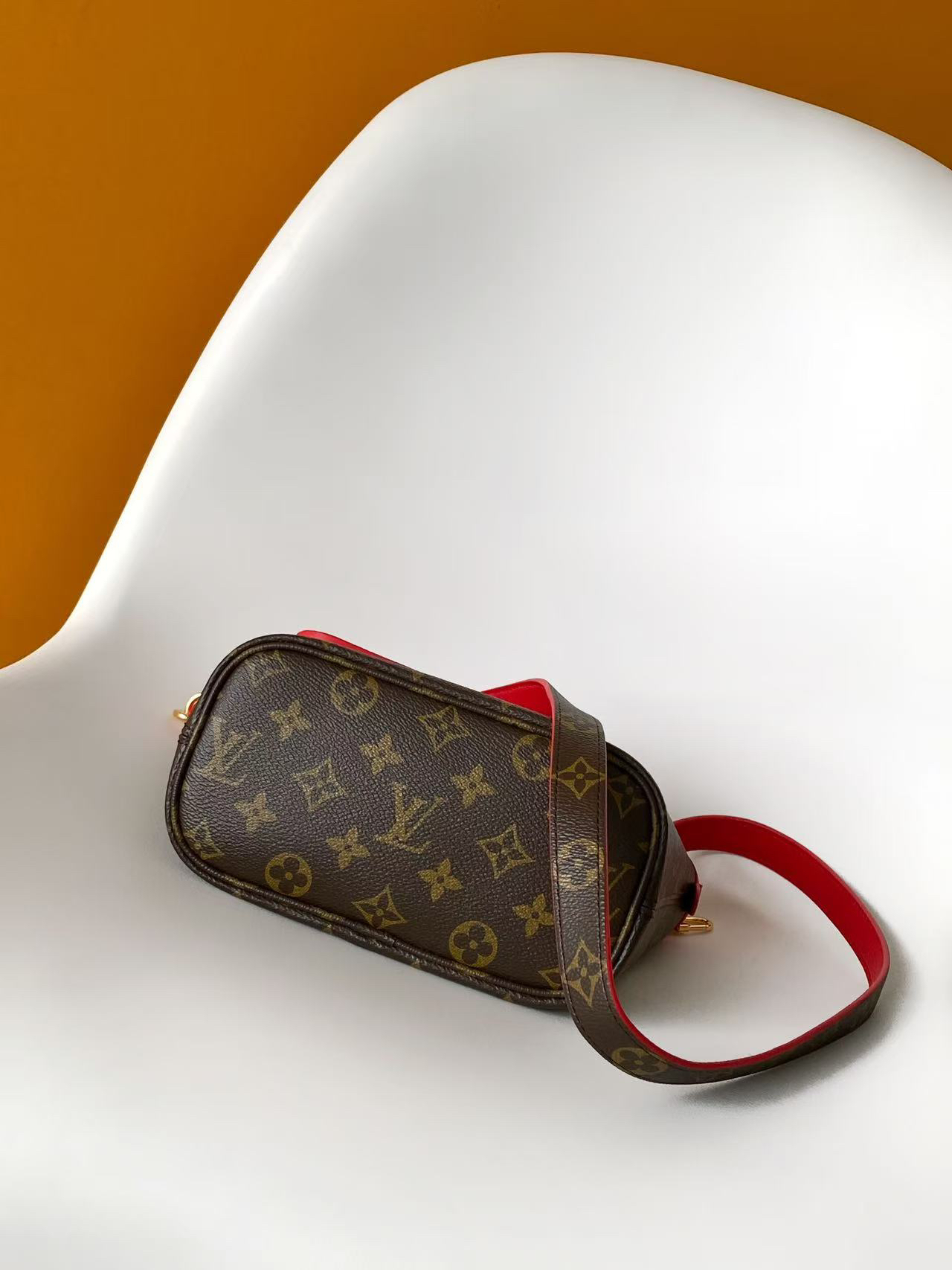 Louis Vuitton Neverfull Bandoulière Inside Out BB Tote Bag - Image 4