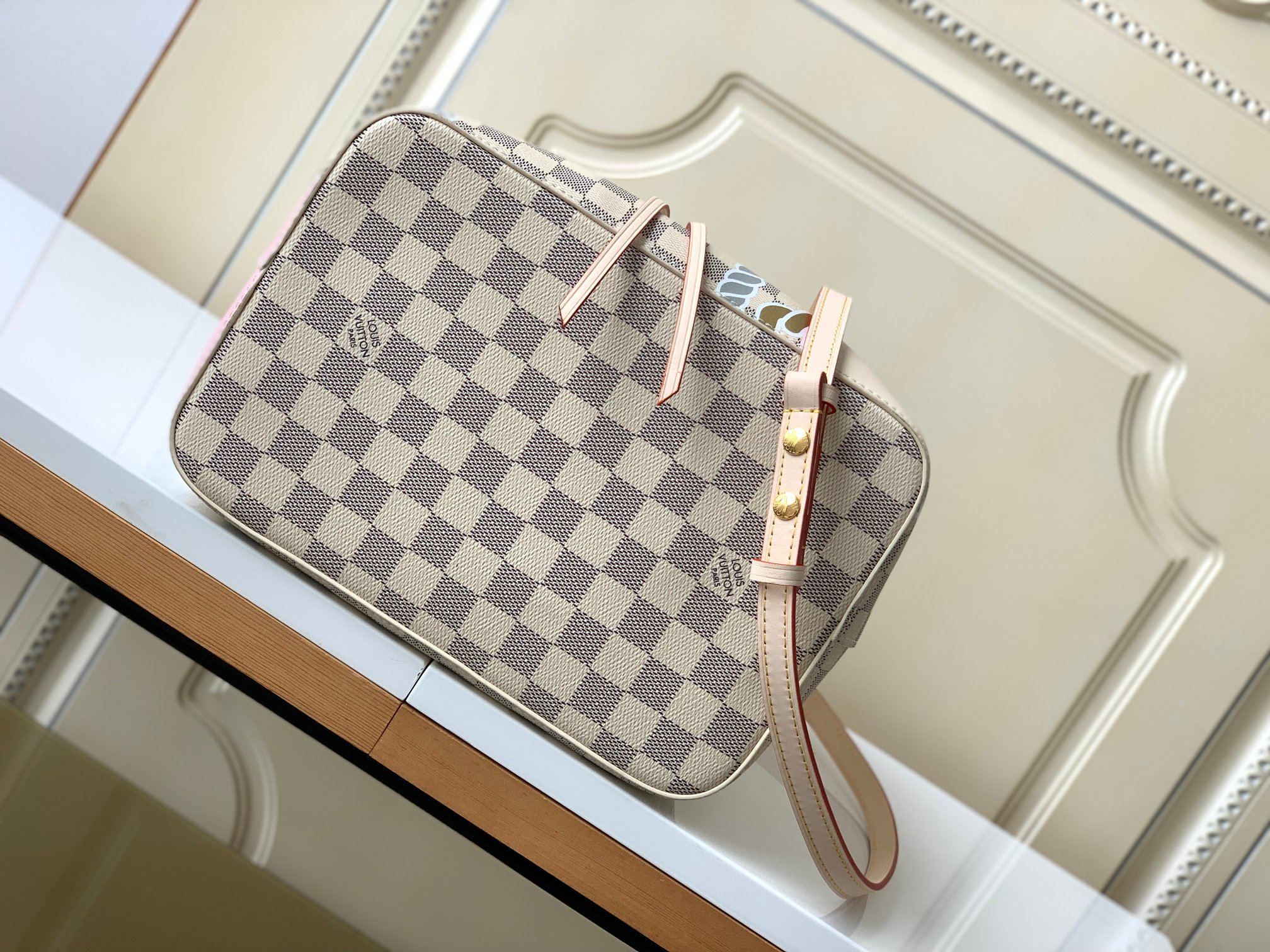 Louis Vuitton Neverfull White Checkerboard Printed Leather Tote Bag - Image 4