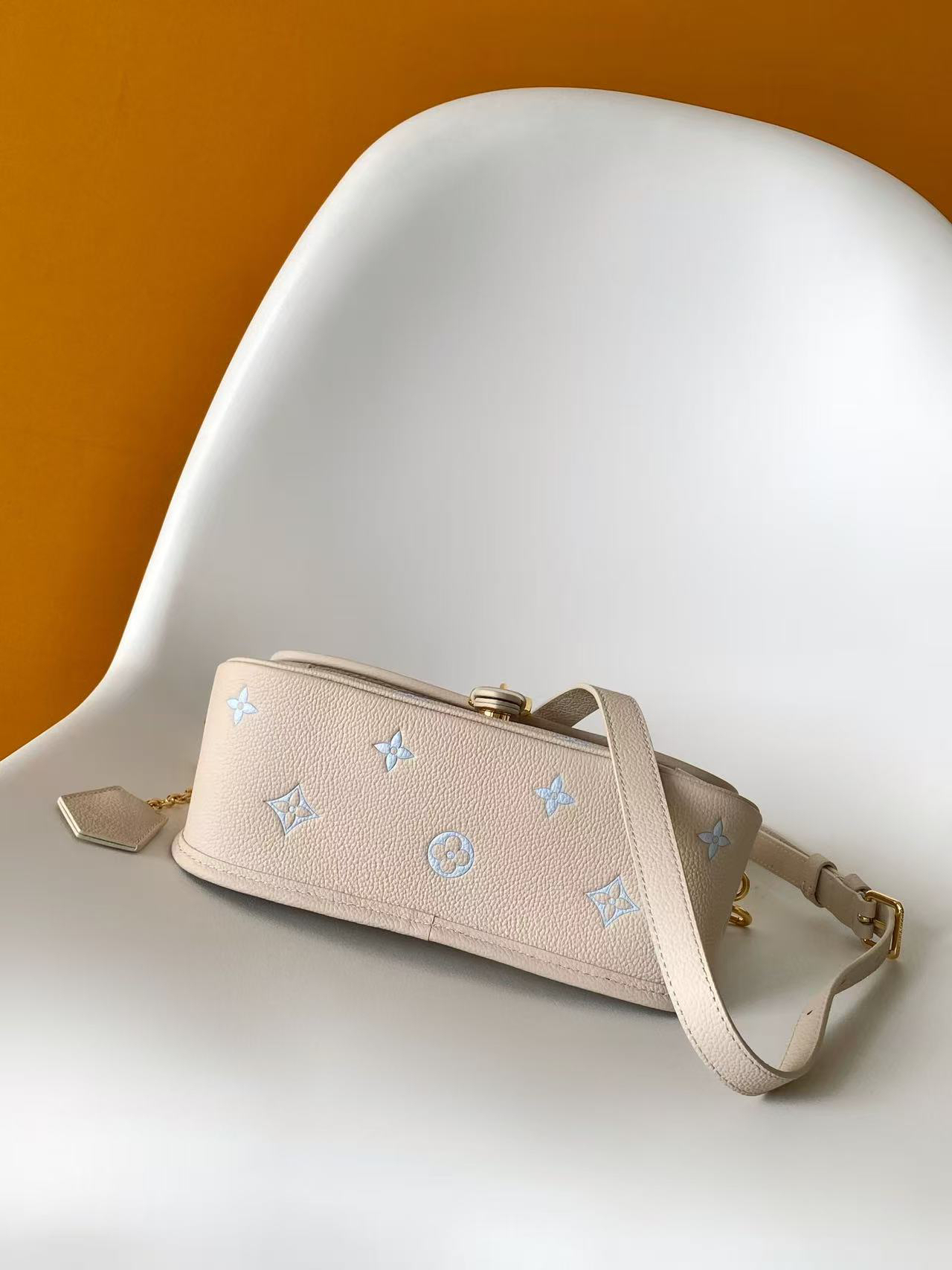 Louis Vuitton Diane Shoulder Bag in Monogram Empreinte Leather - Image 4