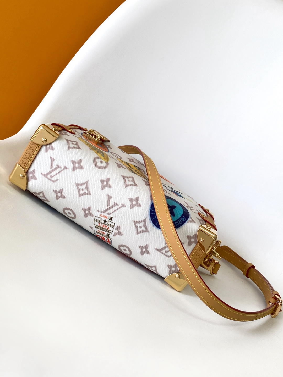 Louis Vuitton Side Trunk Medium Handbag - Image 4