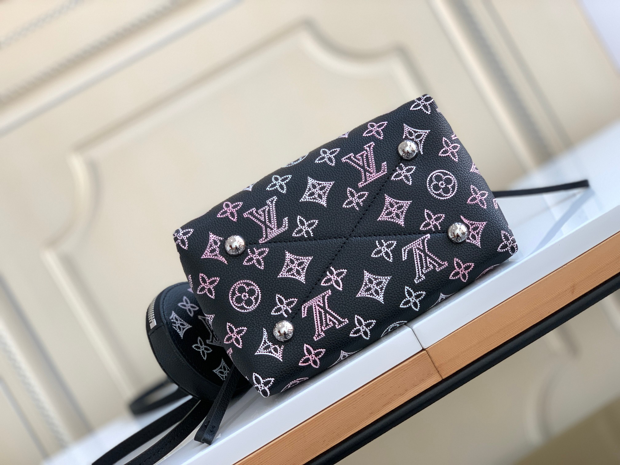 Louis Vuitton Bella Monogram Perforated Leather Bucket Bag with Coin Purse - Image 4