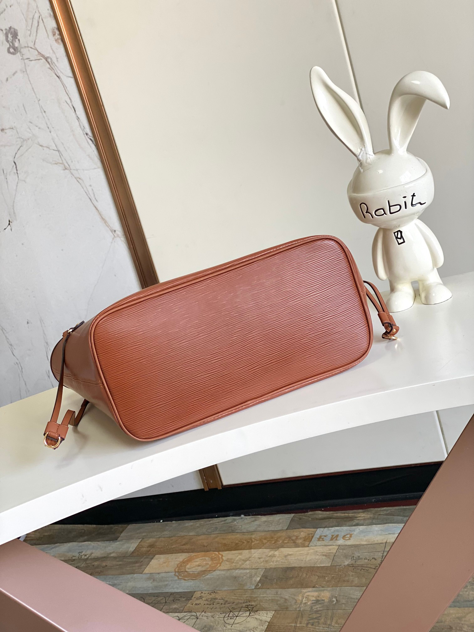 Louis Vuitton Neverfull MM Epi Leather Tote Bag - Image 4
