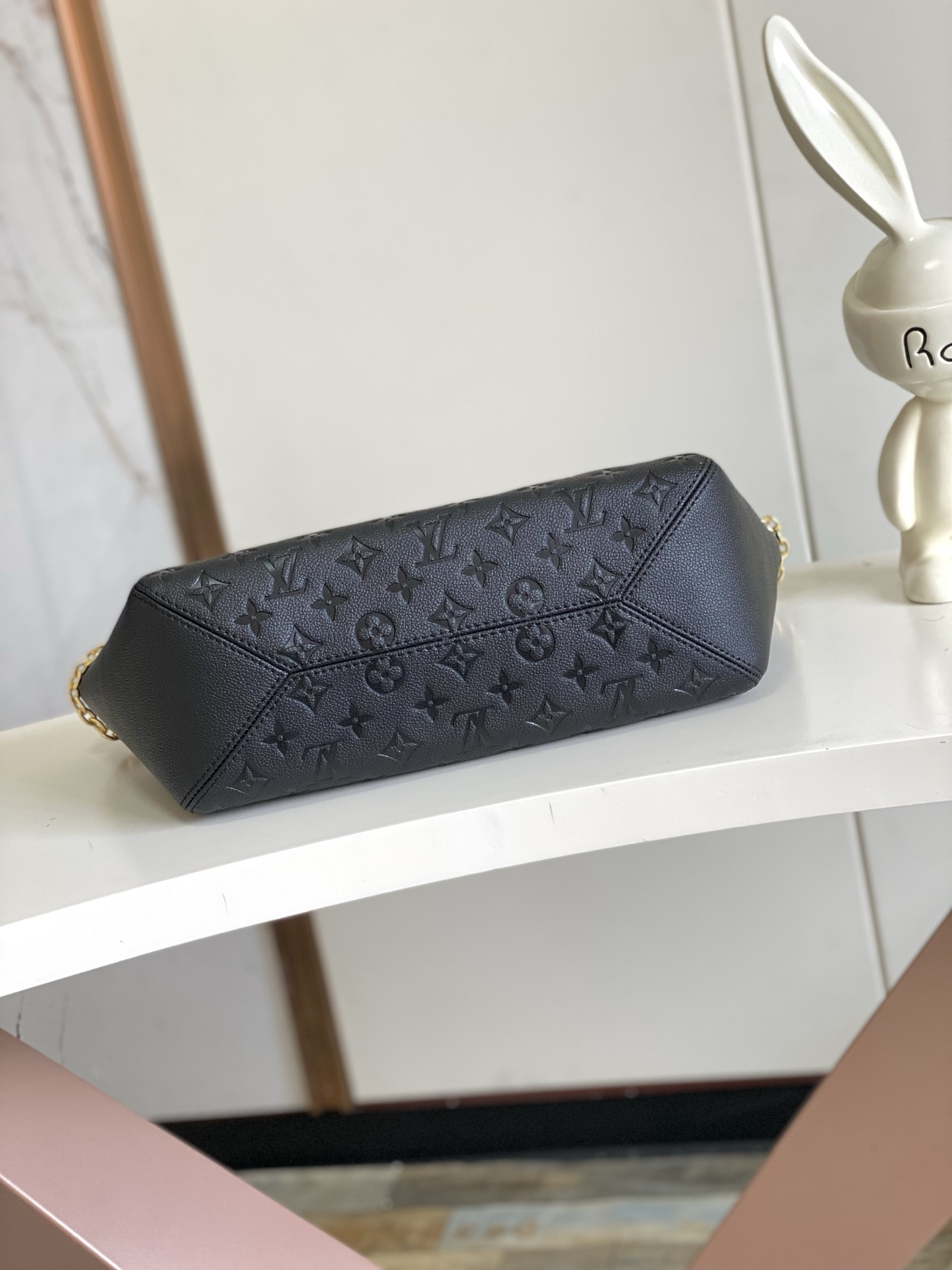 Louis Vuitton Anytime PM Shoulder Bag in Monogram Empreinte Leather - Image 4