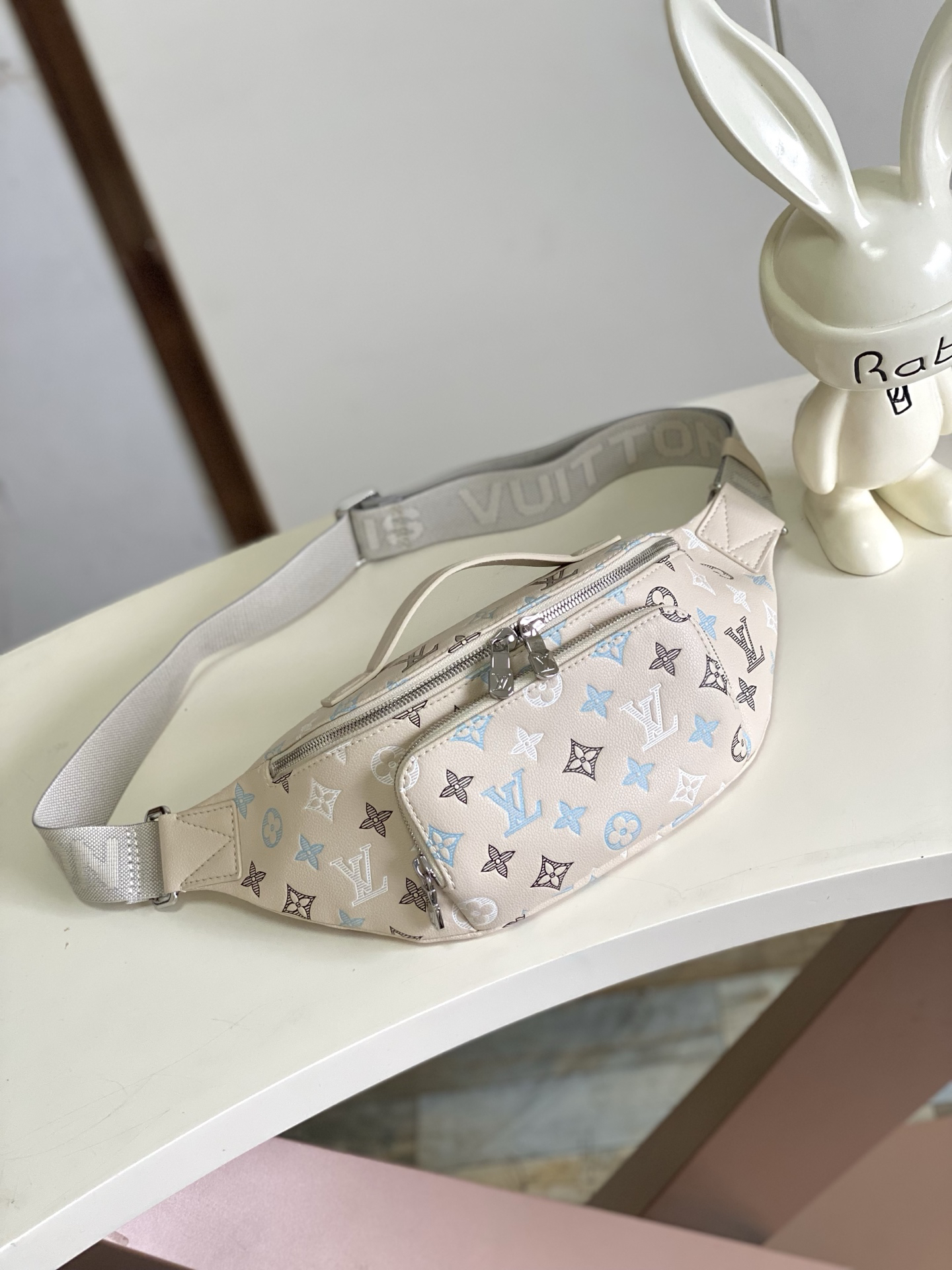 Louis Vuitton Rush Belt Bag in Monogram Shadow Canvas and Leather - Image 4