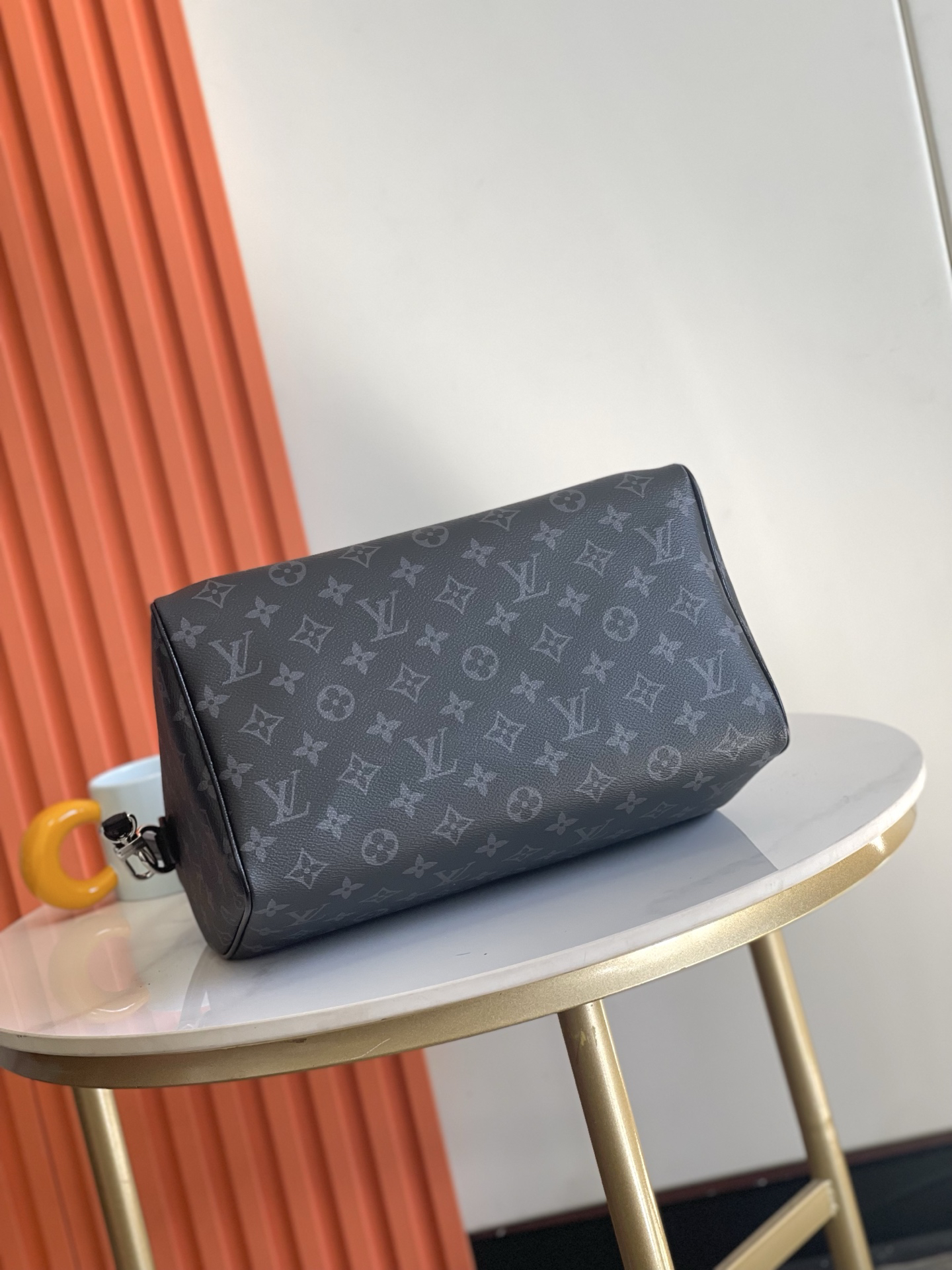 Louis Vuitton Speedy Soft 30 Handbag in Monogram Eclipse Canvas - Image 4