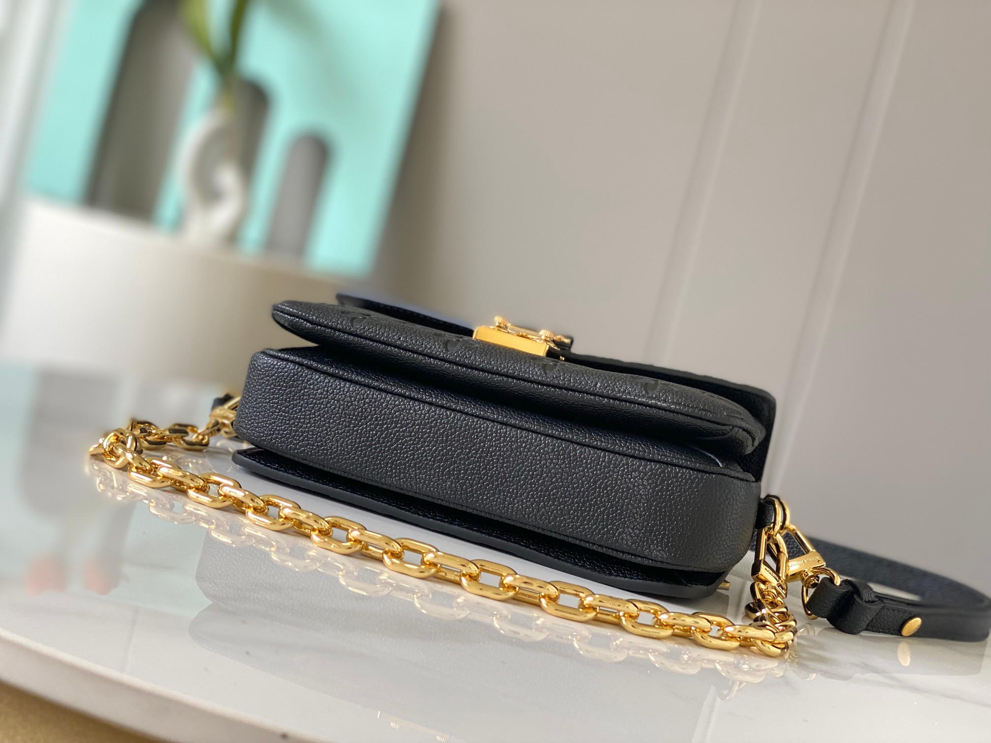 Louis Vuitton Pochette Métis East West Crossbody Bag - Image 4