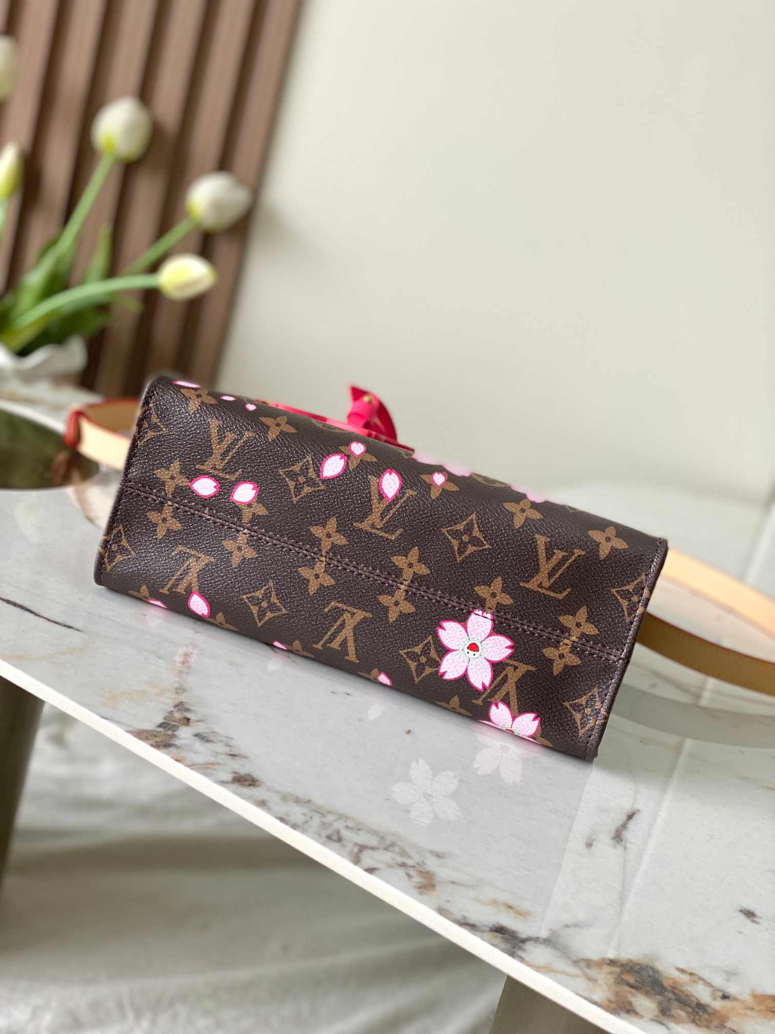 Louis Vuitton x Takashi Murakami OnTheGo Small Handbag in Cherry Blossom Monogram - Image 4
