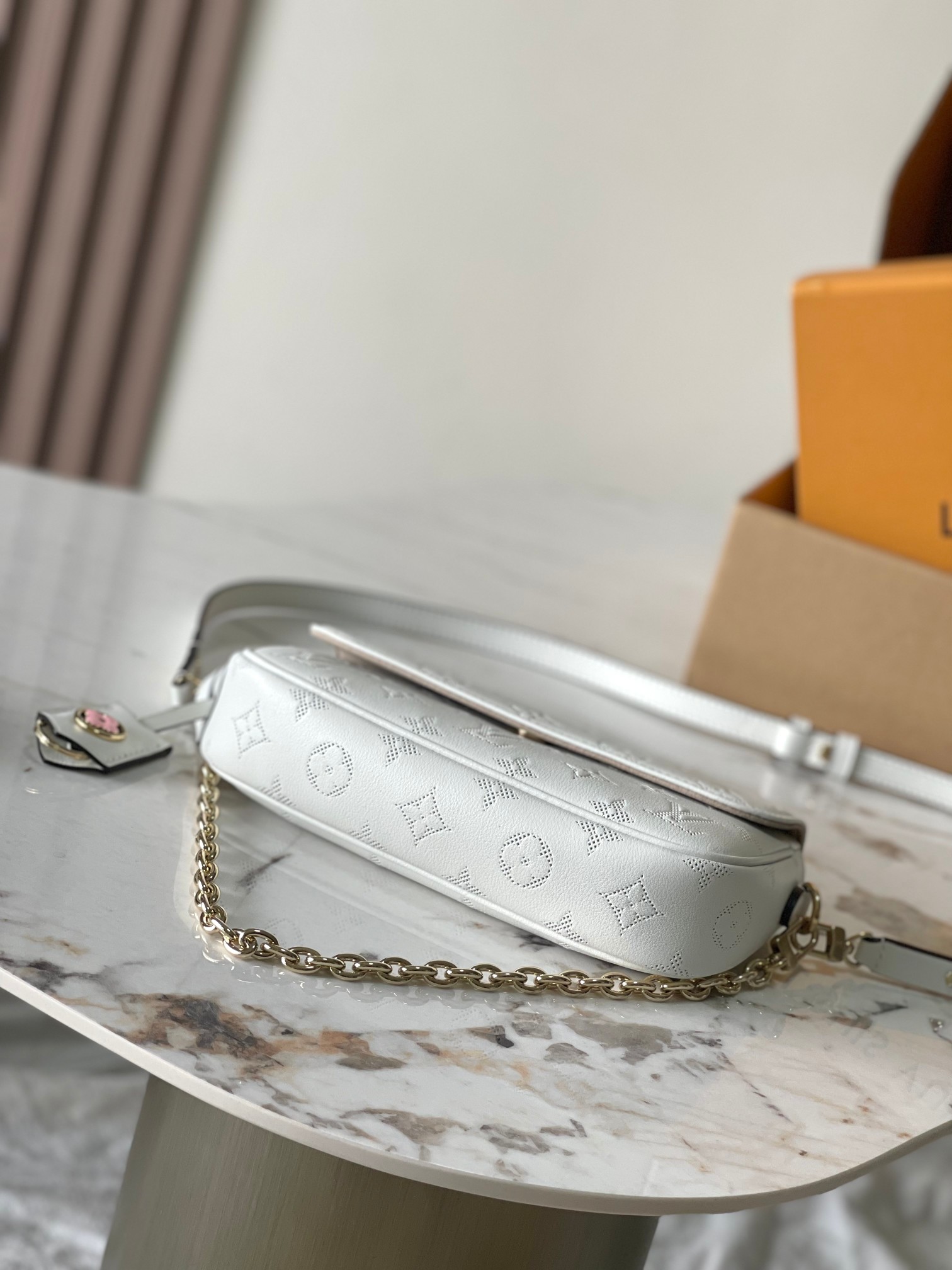 Sac Recoleta Leather Crossbody Bag - Image 4