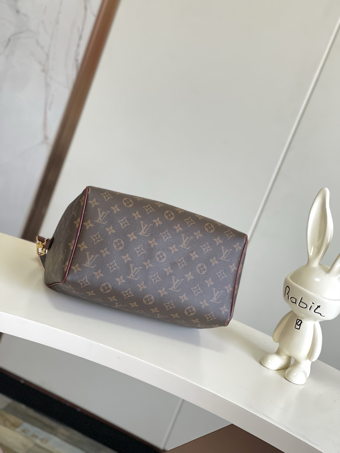 Louis Vuitton Speedy Soft 30 Crossbody Bag in Monogram Canvas - Image 4