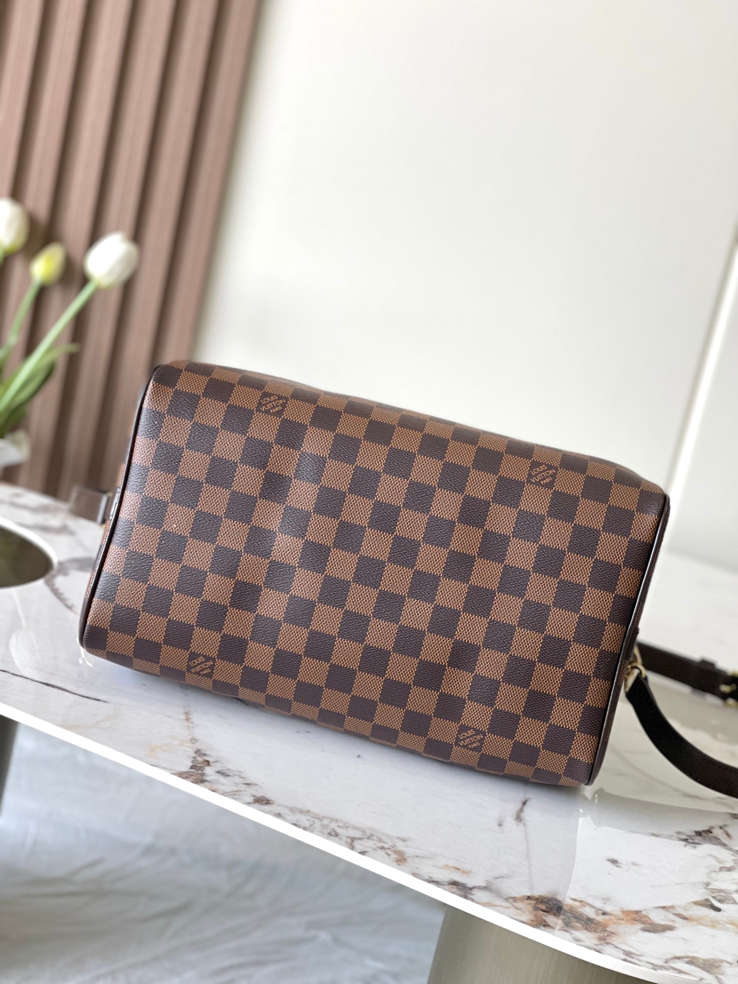 Speedy 30 Handbag in Damier Azur Canvas - Image 4