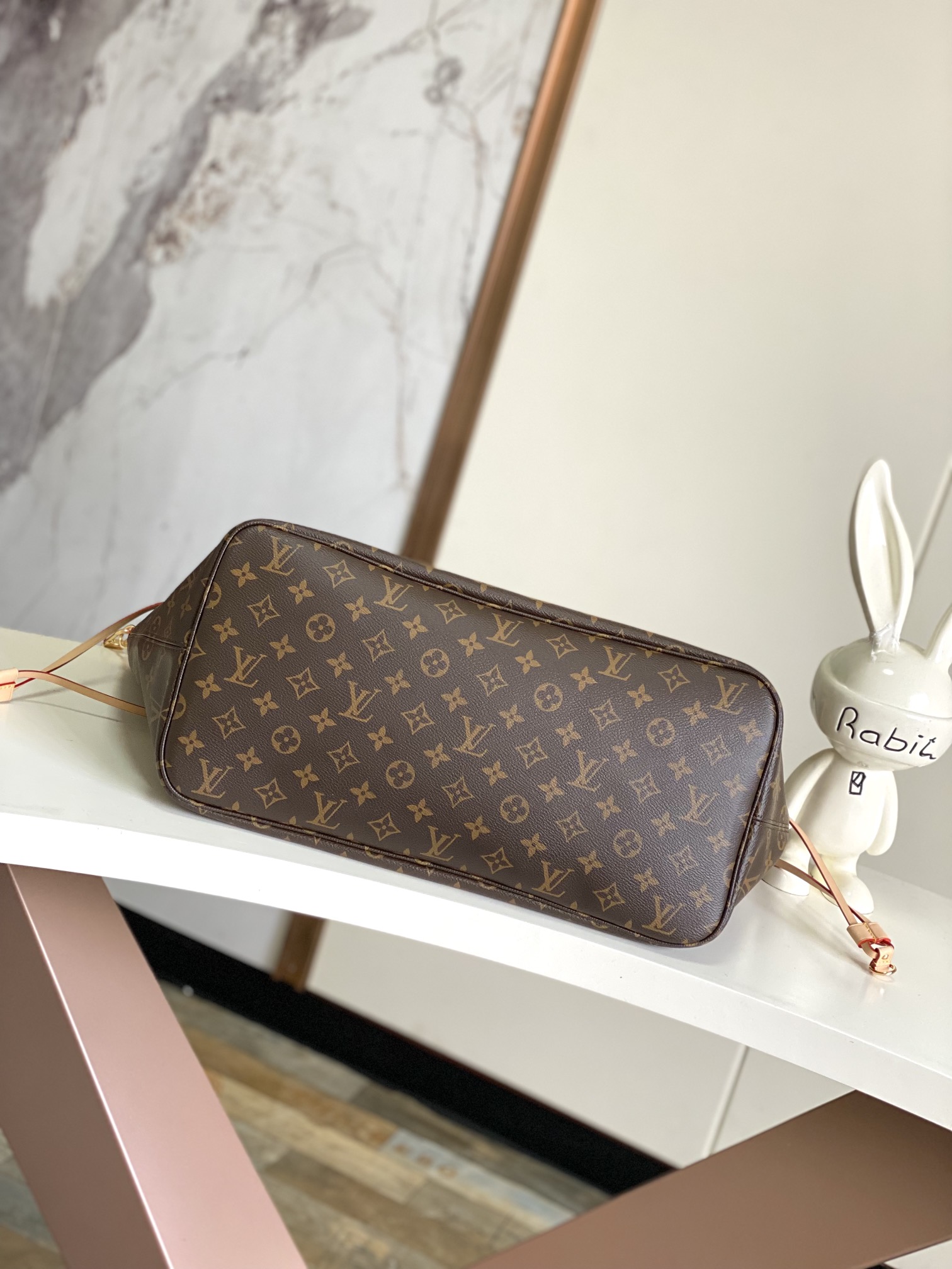 Louis Vuitton Neverfull Bandoulière Inside Out GM Tote Bag - Image 4